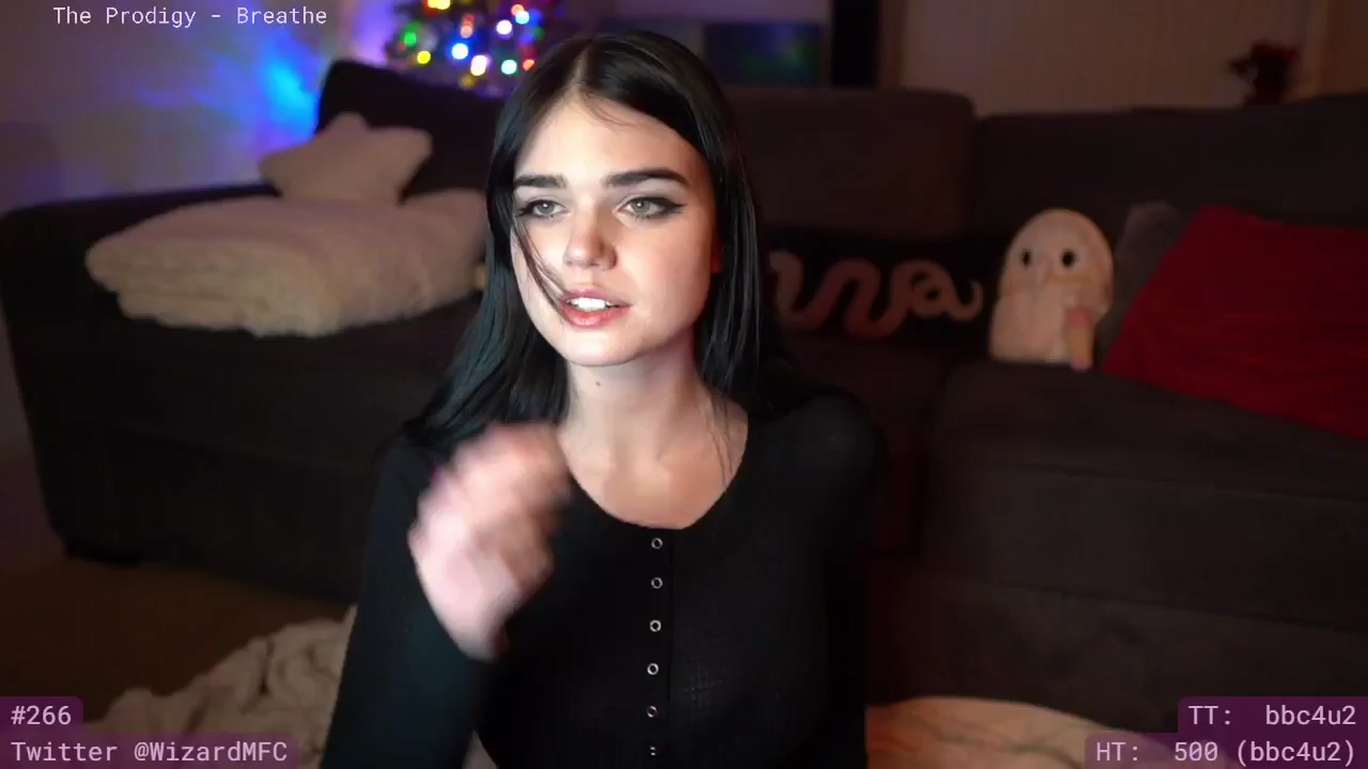 Gallery image thumbnail from Wizard's myfreecams stream on, 12/18/2024, 07:57 image 18 of 20