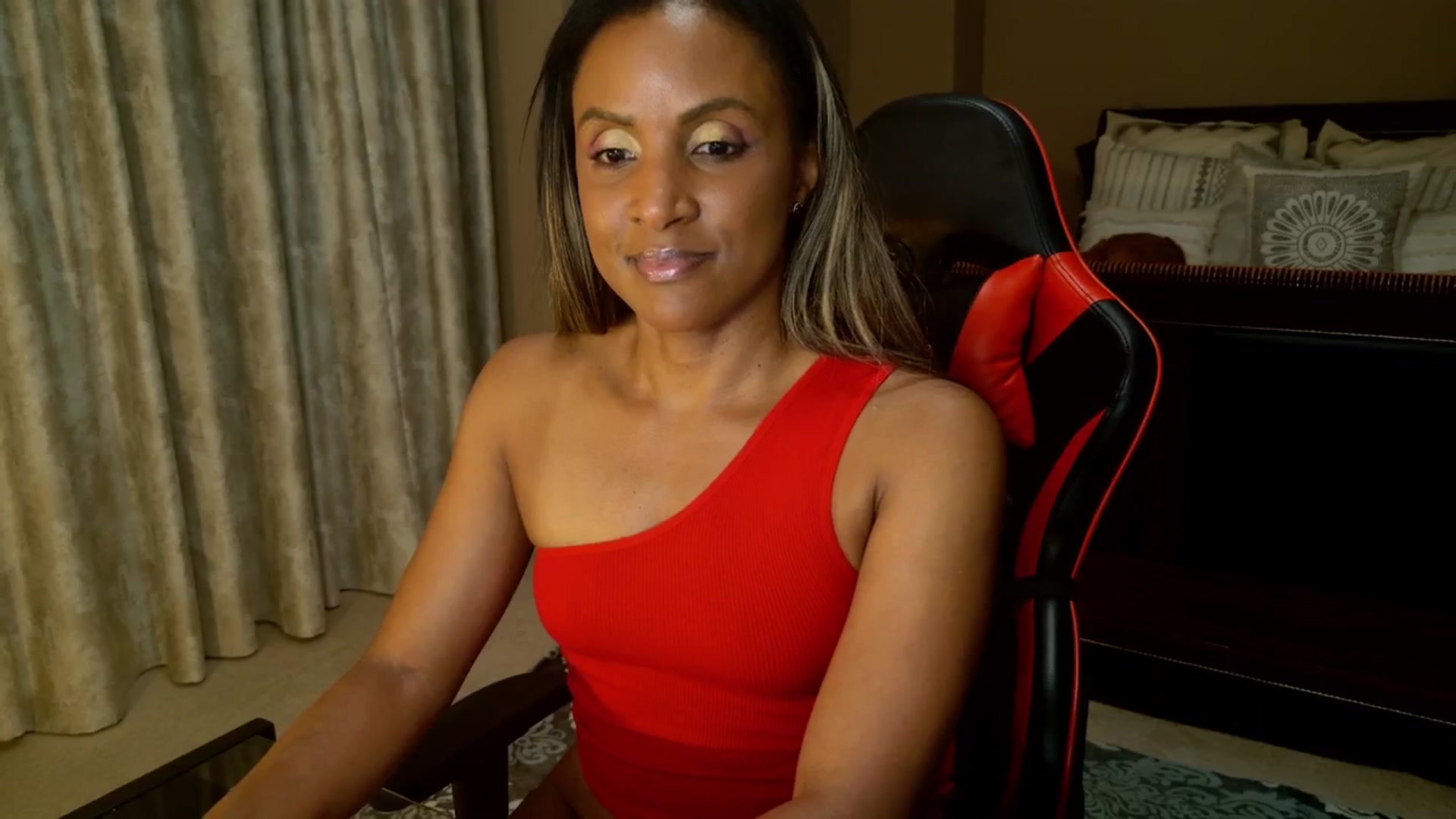 Gallery image thumbnail from WnW10yrCamin's myfreecams stream on, 11/03/2025, 02:02 image 2 of 20