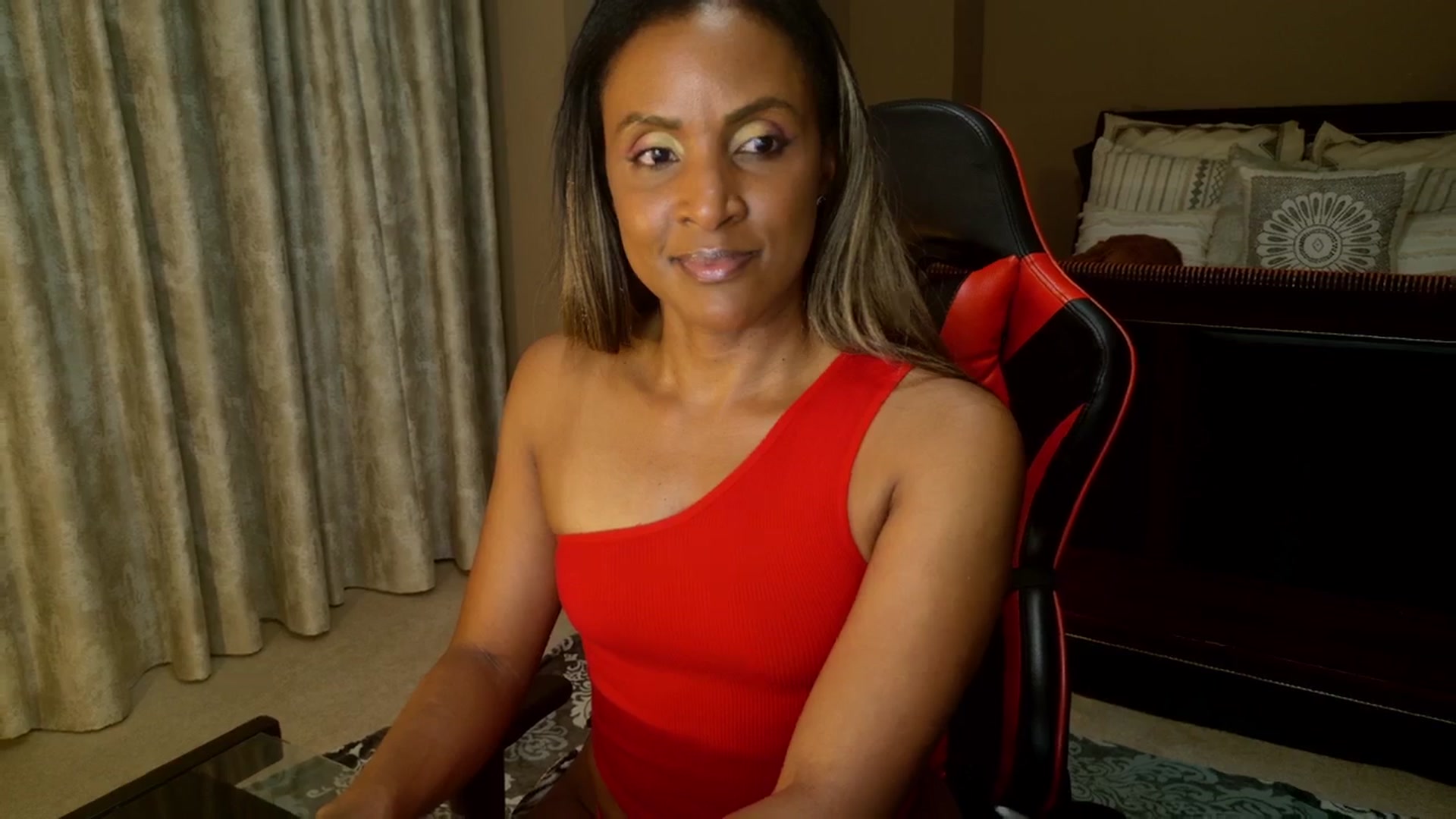 Gallery image thumbnail from WnW10yrCamin's myfreecams stream on, 11/03/2025, 02:02 image 4 of 20