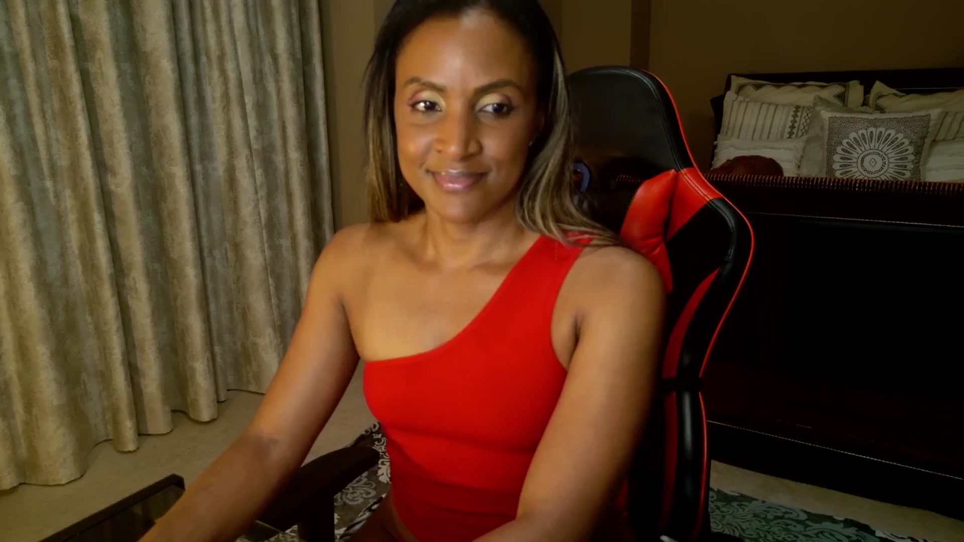 Gallery image thumbnail from WnW10yrCamin's myfreecams stream on, 11/03/2025, 02:02 image 3 of 20