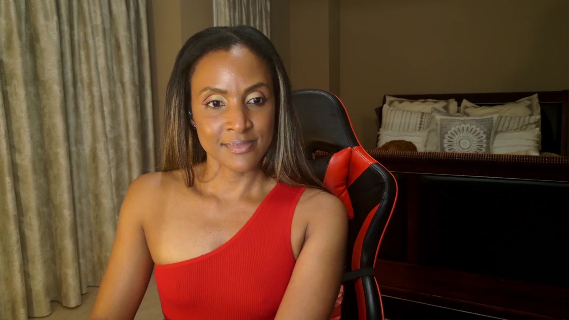 Gallery image thumbnail from WnW10yrCamin's myfreecams stream on, 11/03/2025, 04:36 image 6 of 20