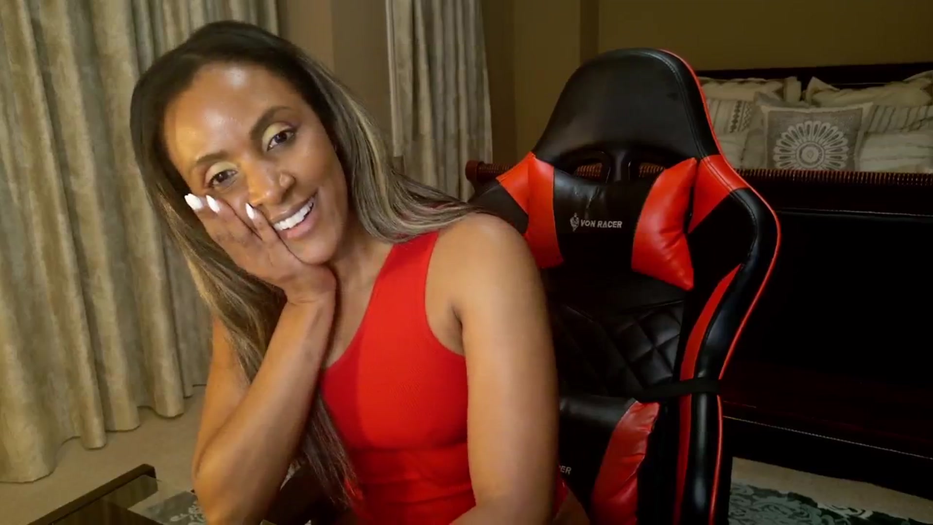 Gallery image thumbnail from WnW10yrCamin's myfreecams stream on, 11/03/2025, 04:36 image 13 of 20