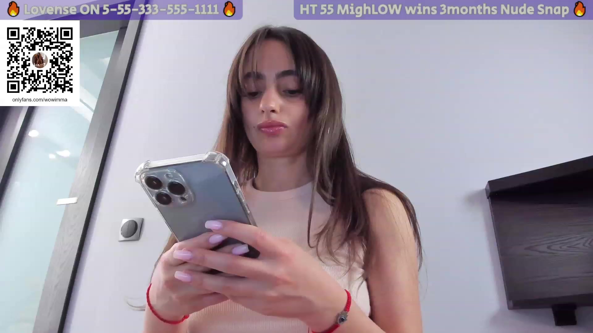 Gallery image thumbnail from WoWImmA's myfreecams stream on, 04/28/2023, 14:04 image 17 of 20