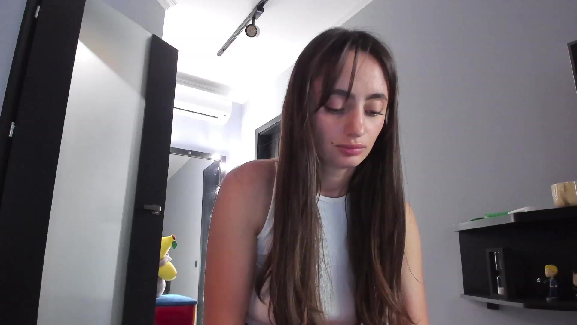 Gallery image thumbnail from WoWImmA's myfreecams stream on, 09/24/2023, 14:54 image 4 of 20