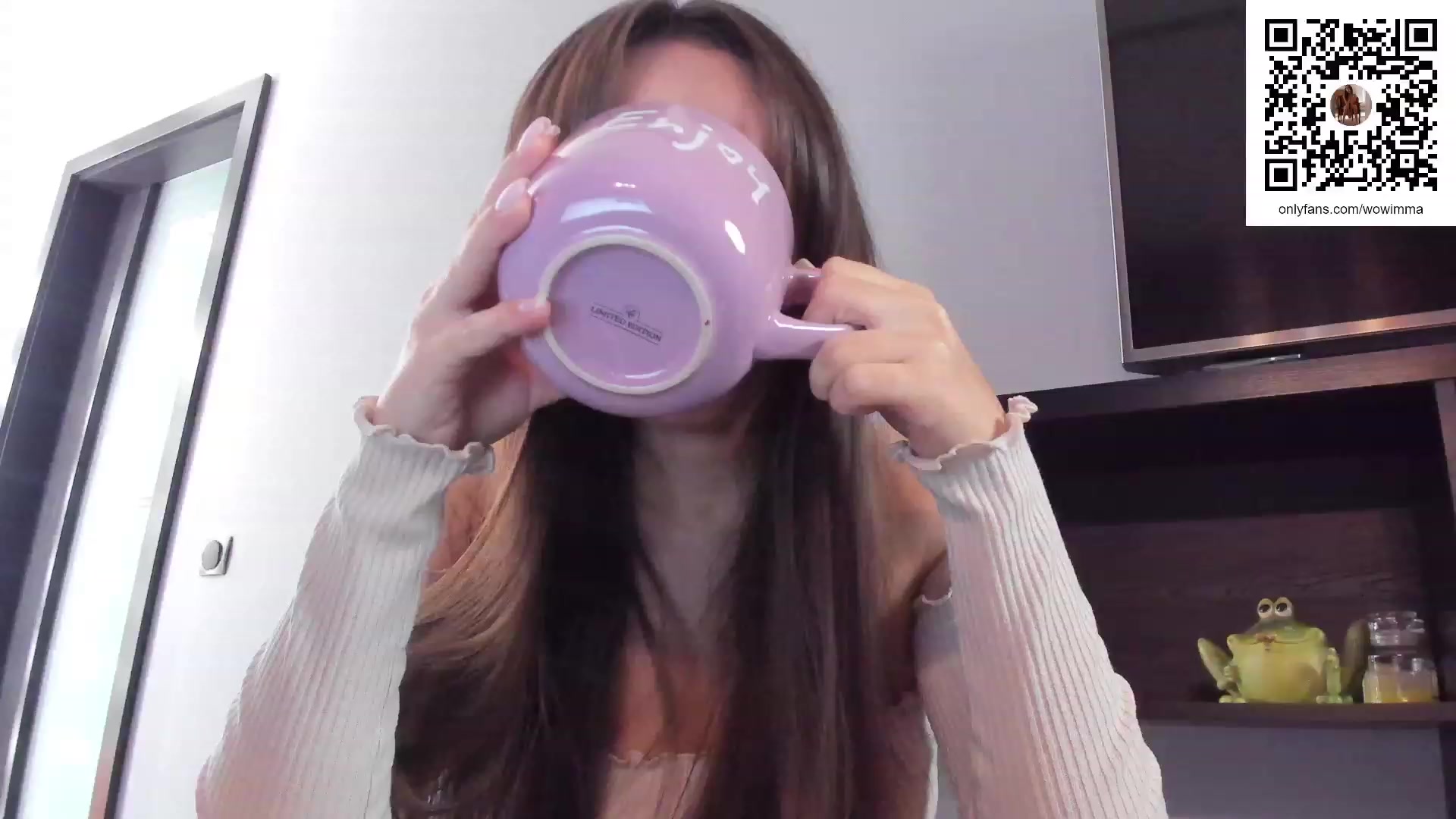Gallery image thumbnail from WoWImmA's myfreecams stream on, 09/25/2023, 16:35 image 11 of 20