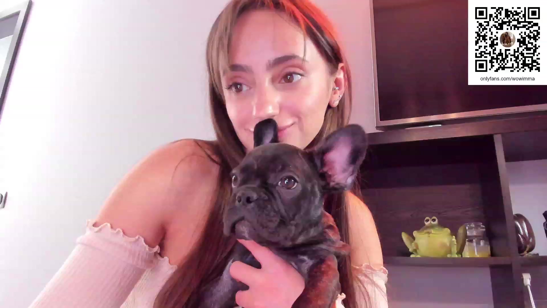 Gallery image thumbnail from WoWImmA's myfreecams stream on, 09/25/2023, 17:12 image 7 of 20