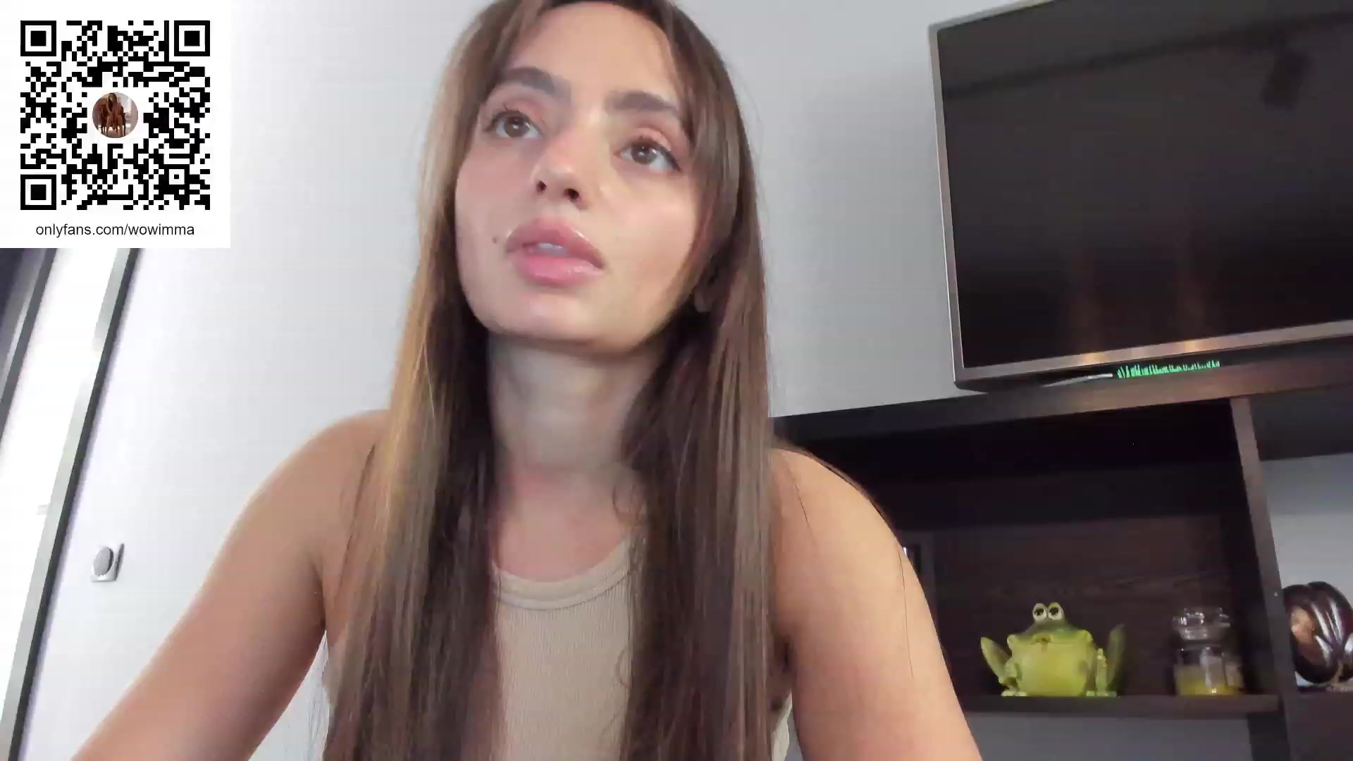 Gallery image thumbnail from WoWImmA's myfreecams stream on, 09/29/2023, 10:06 image 9 of 20