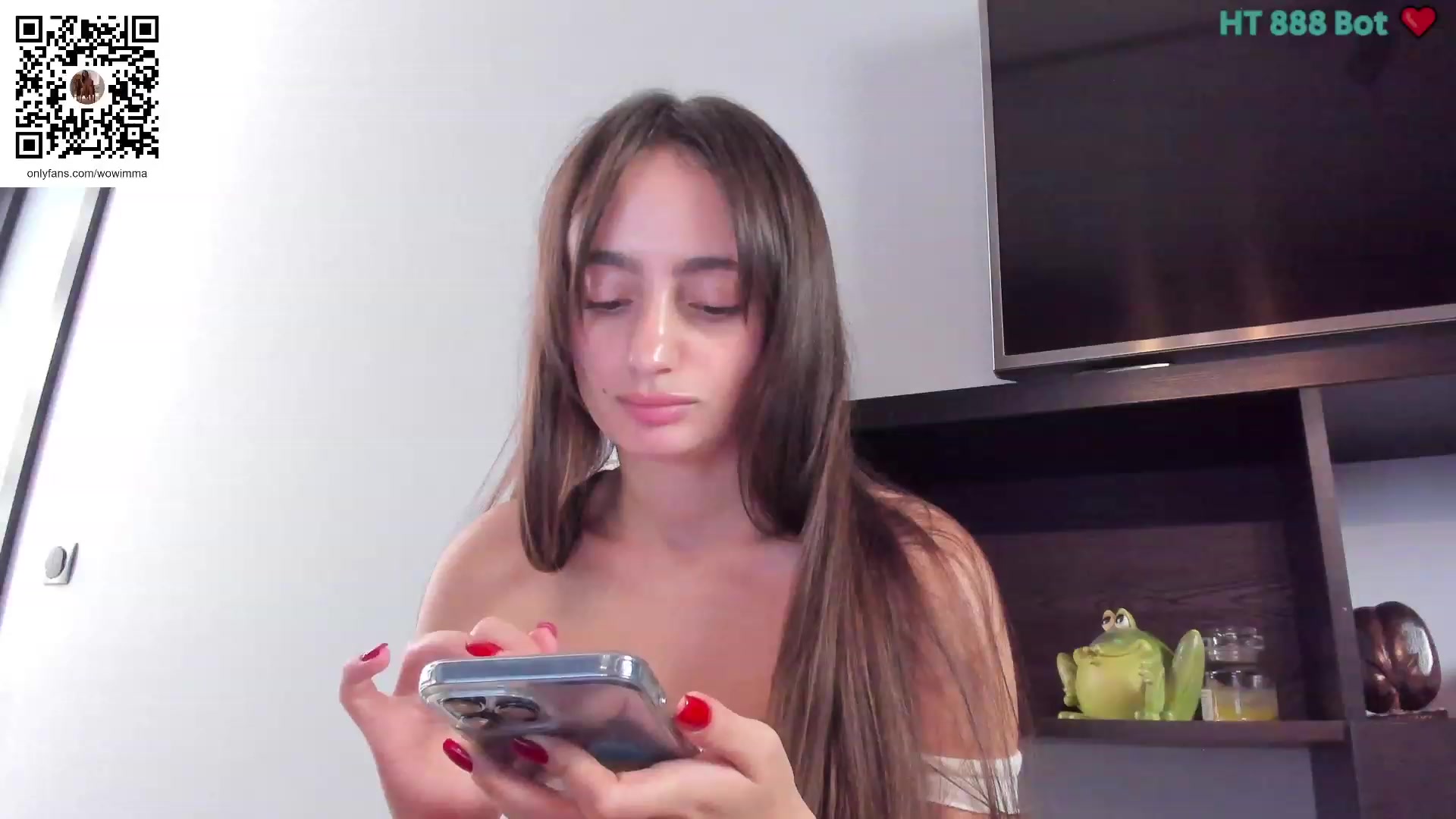 Gallery image thumbnail from WoWImmA's myfreecams stream on, 10/14/2023, 16:36 image 13 of 20