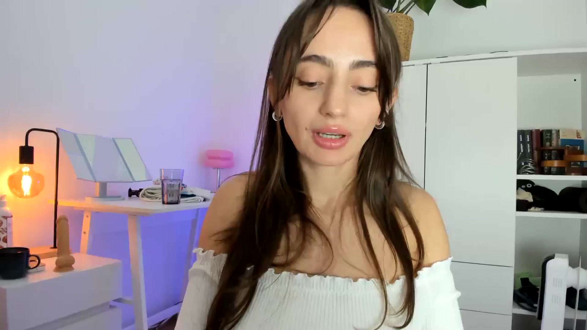 Gallery image thumbnail from WoWImmA's myfreecams stream on, 01/16/2025, 17:42 image 3 of 20