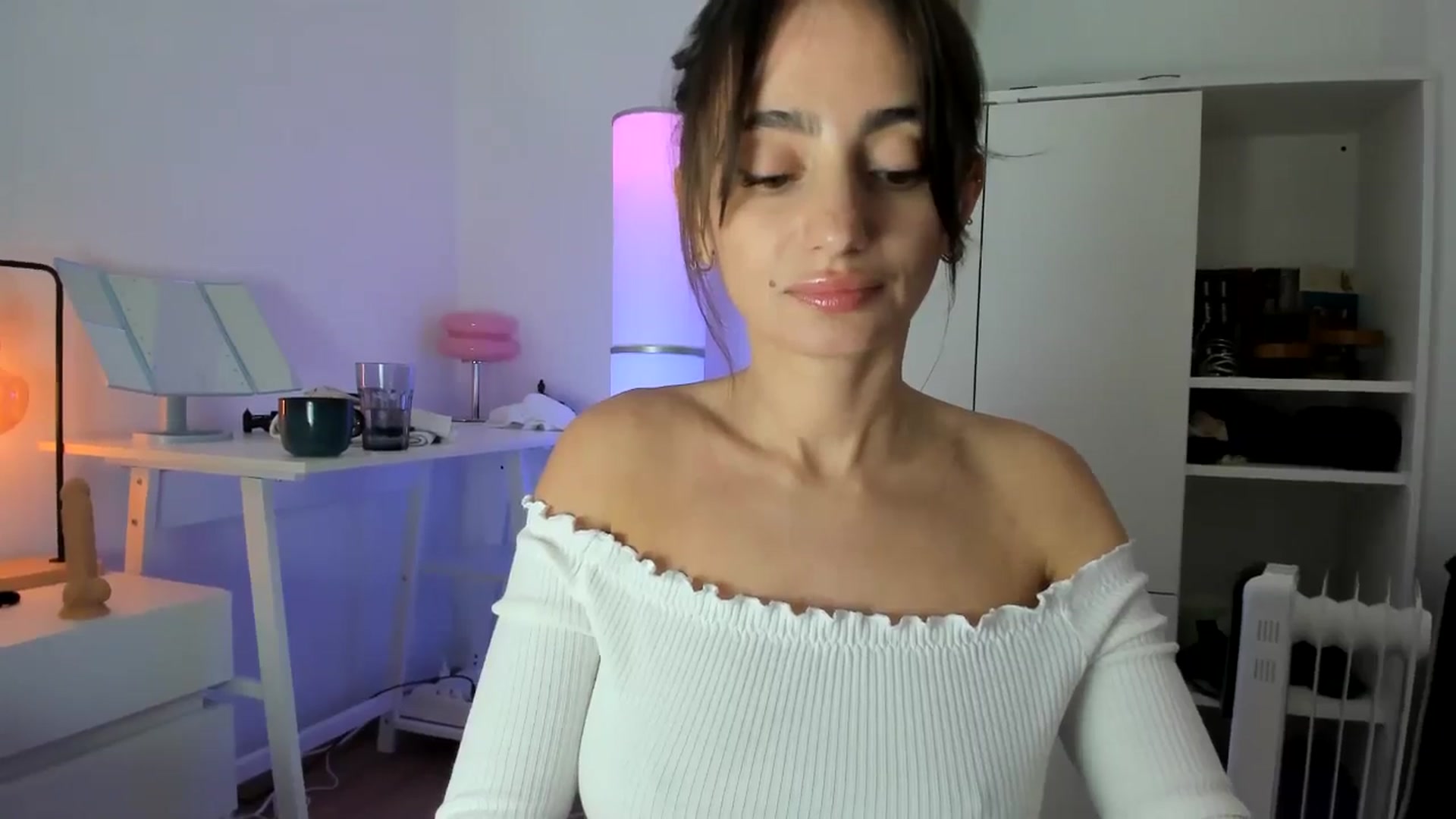 Gallery image thumbnail from WoWImmA's myfreecams stream on, 01/16/2025, 19:32 image 16 of 20