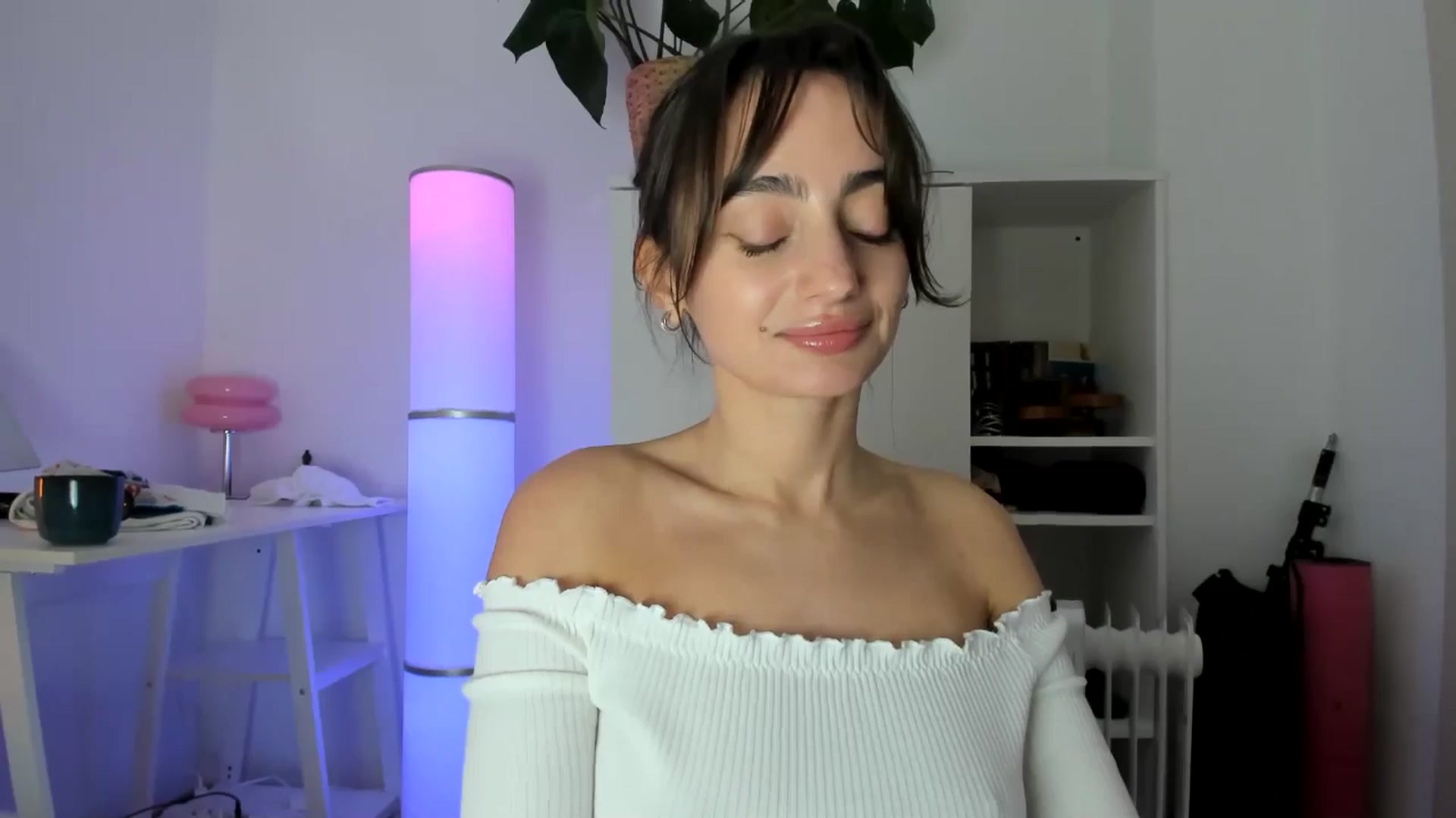Gallery image thumbnail from WoWImmA's myfreecams stream on, 01/16/2025, 19:32 image 13 of 20