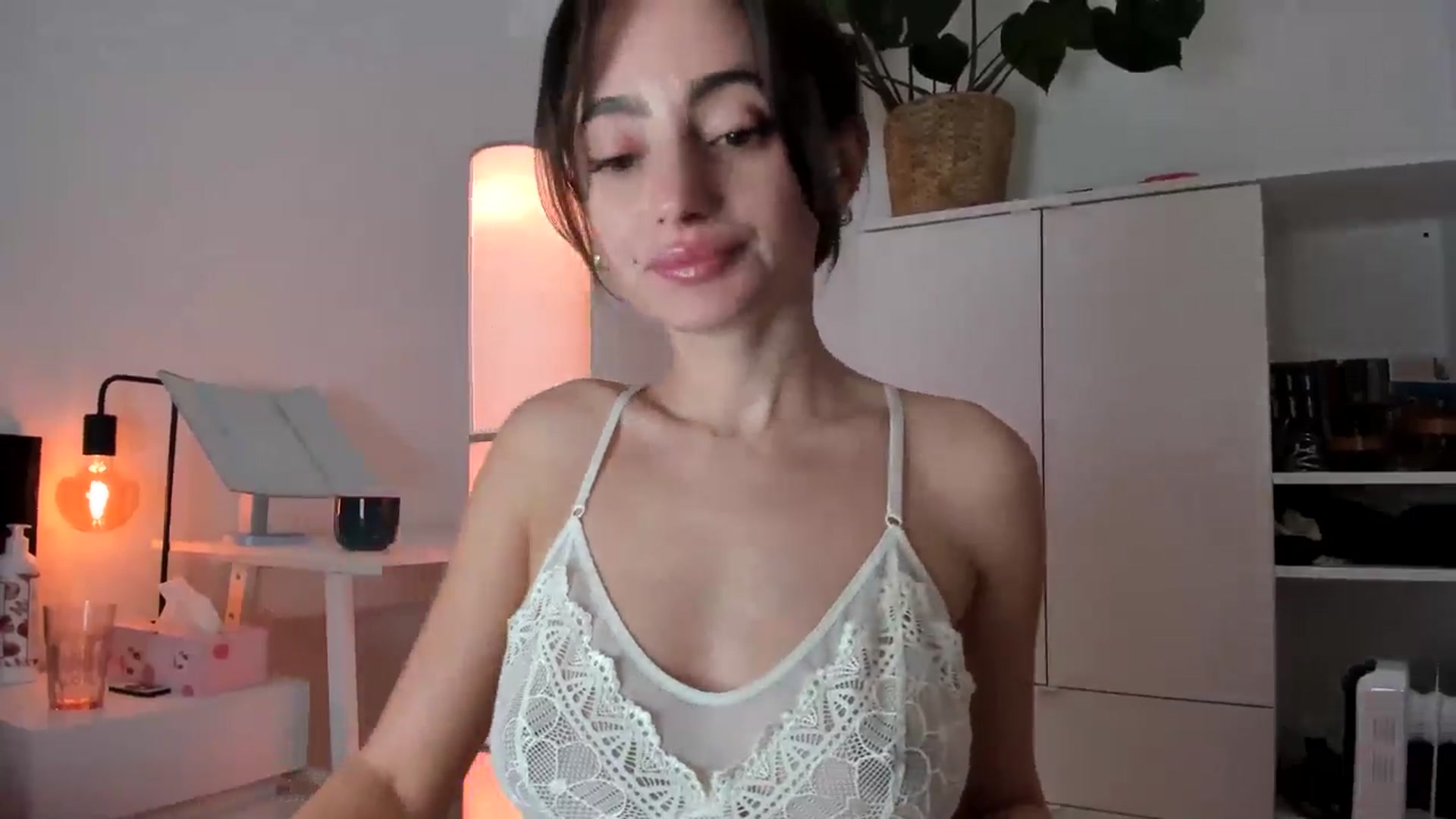 Gallery image thumbnail from WoWImmA's myfreecams stream on, 01/19/2025, 17:57 image 2 of 20