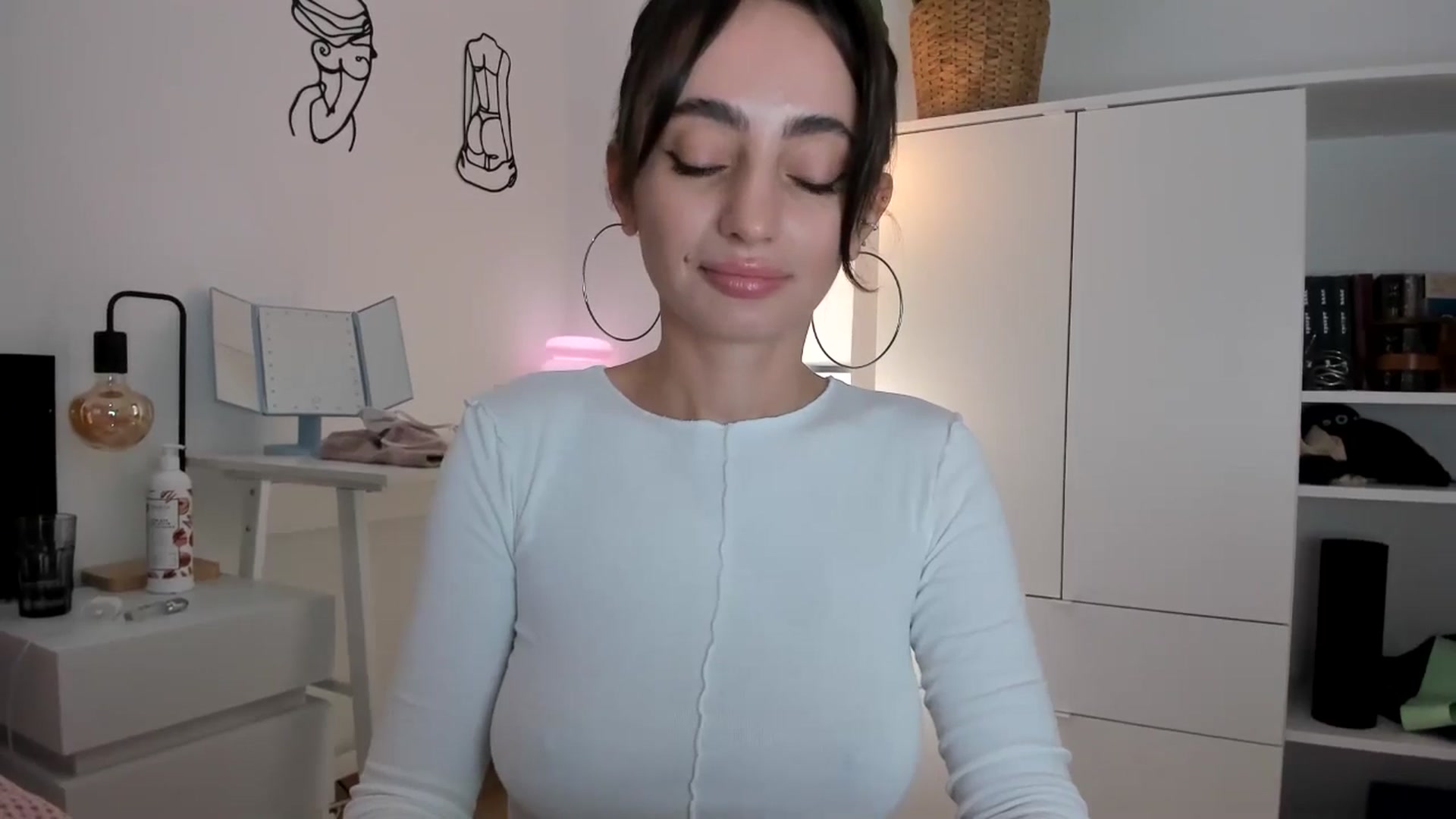 Gallery image thumbnail from WoWImmA's myfreecams stream on, 02/01/2025, 14:38 image 2 of 20