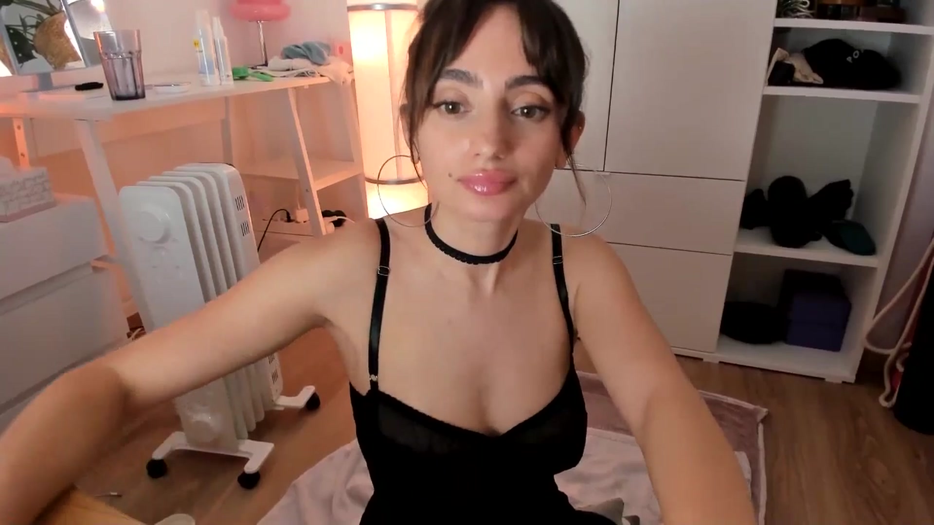 Gallery image thumbnail from WoWImmA's myfreecams stream on, 02/15/2025, 17:10 image 8 of 20