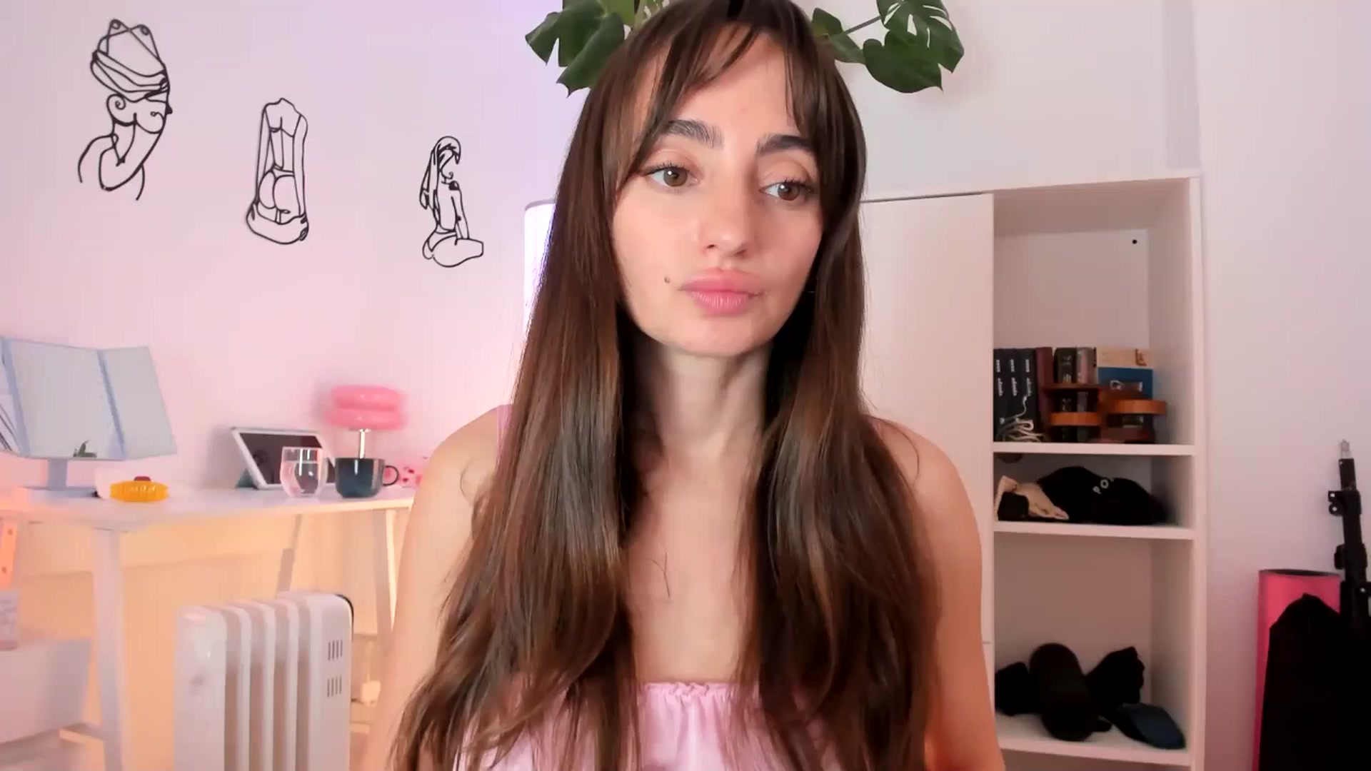 Gallery image thumbnail from WoWImmA's myfreecams stream on, 02/16/2025, 16:17 image 1 of 20