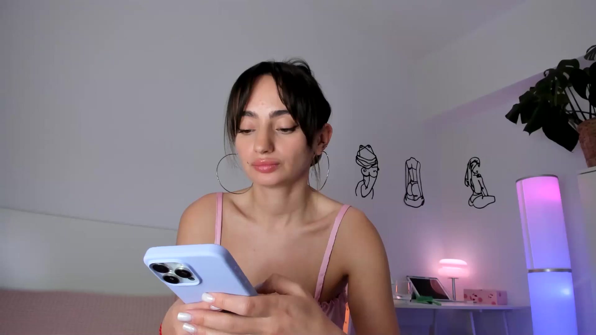 Gallery image thumbnail from WoWImmA's myfreecams stream on, 02/16/2025, 19:12 image 20 of 20