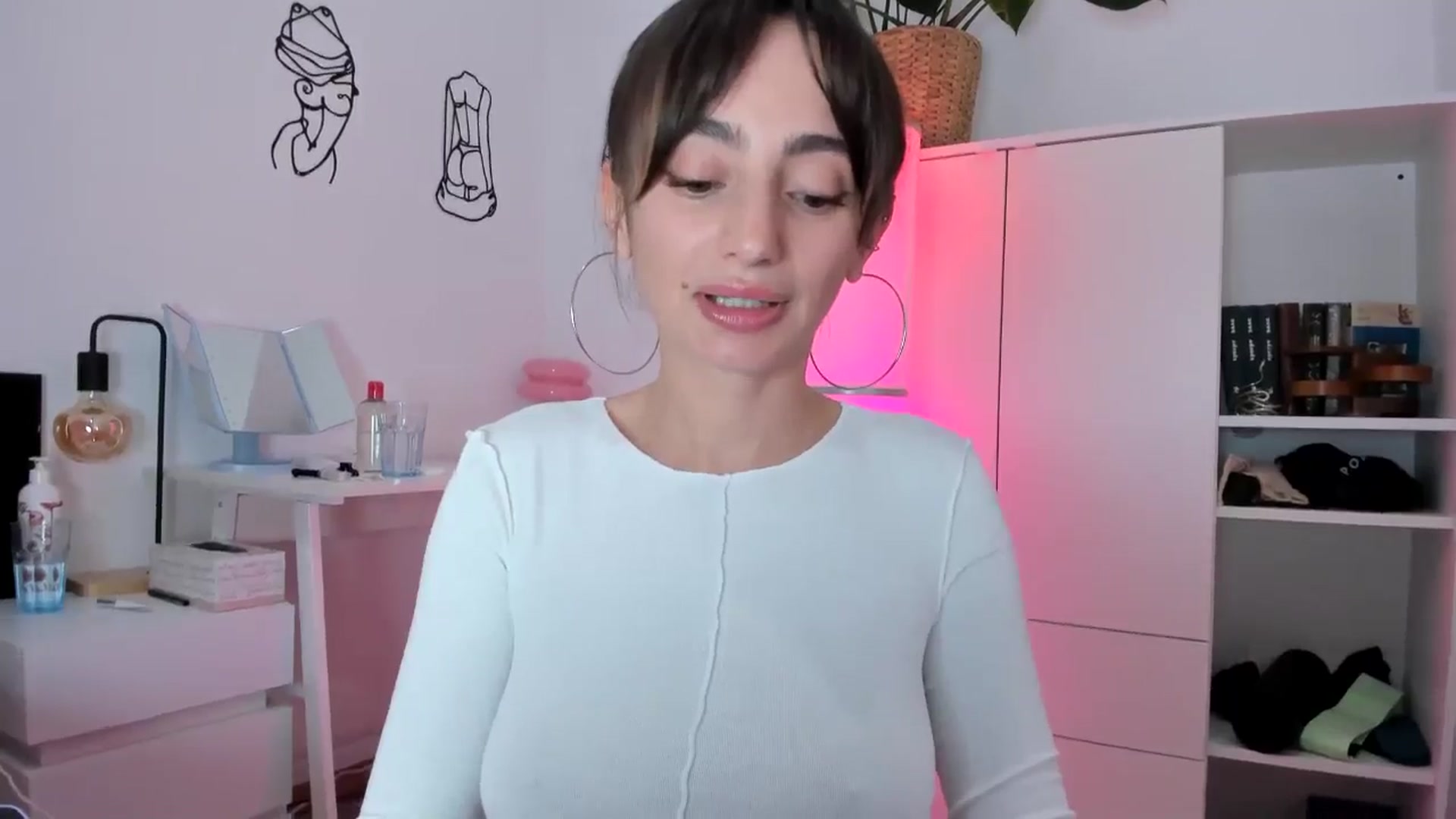 Gallery image thumbnail from WoWImmA's myfreecams stream on, 02/22/2025, 16:15 image 6 of 20