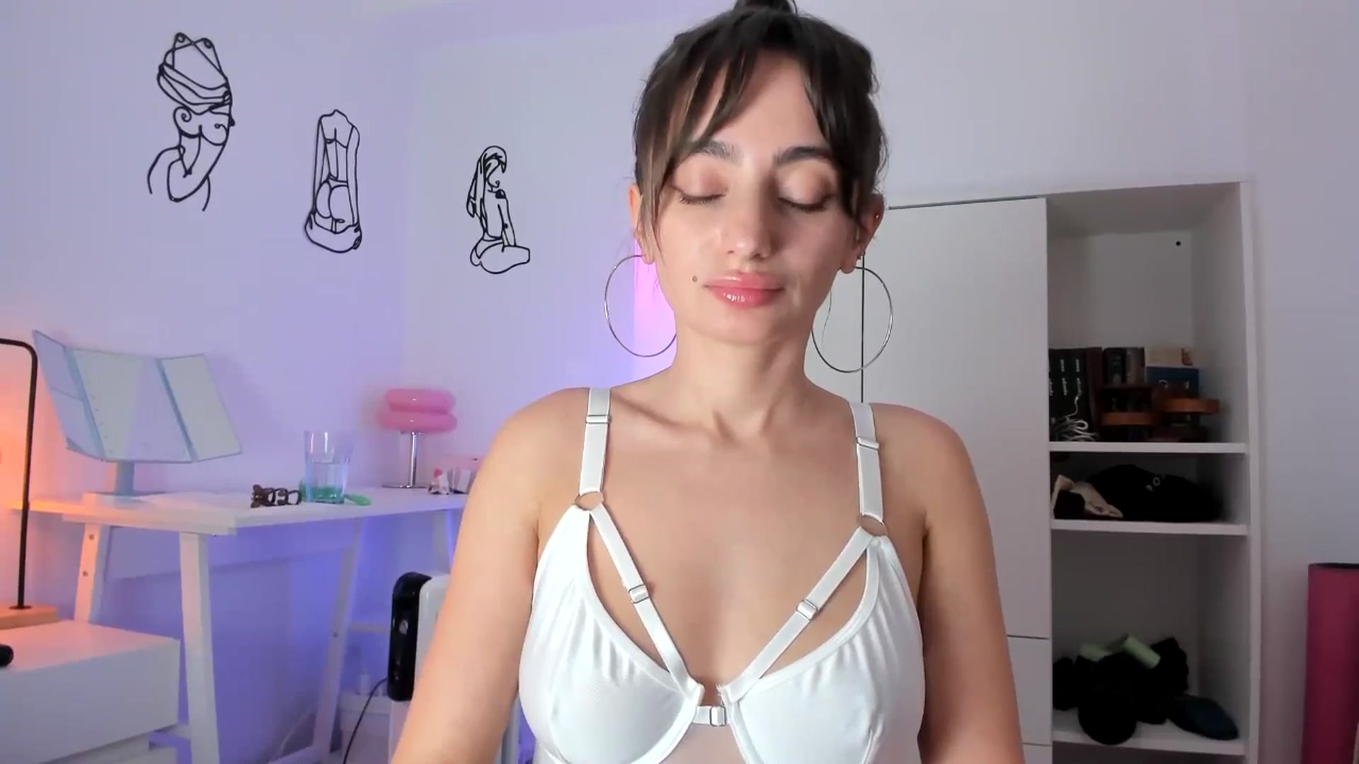 Gallery image thumbnail from WoWImmA's myfreecams stream on, 02/23/2025, 19:49 image 4 of 20