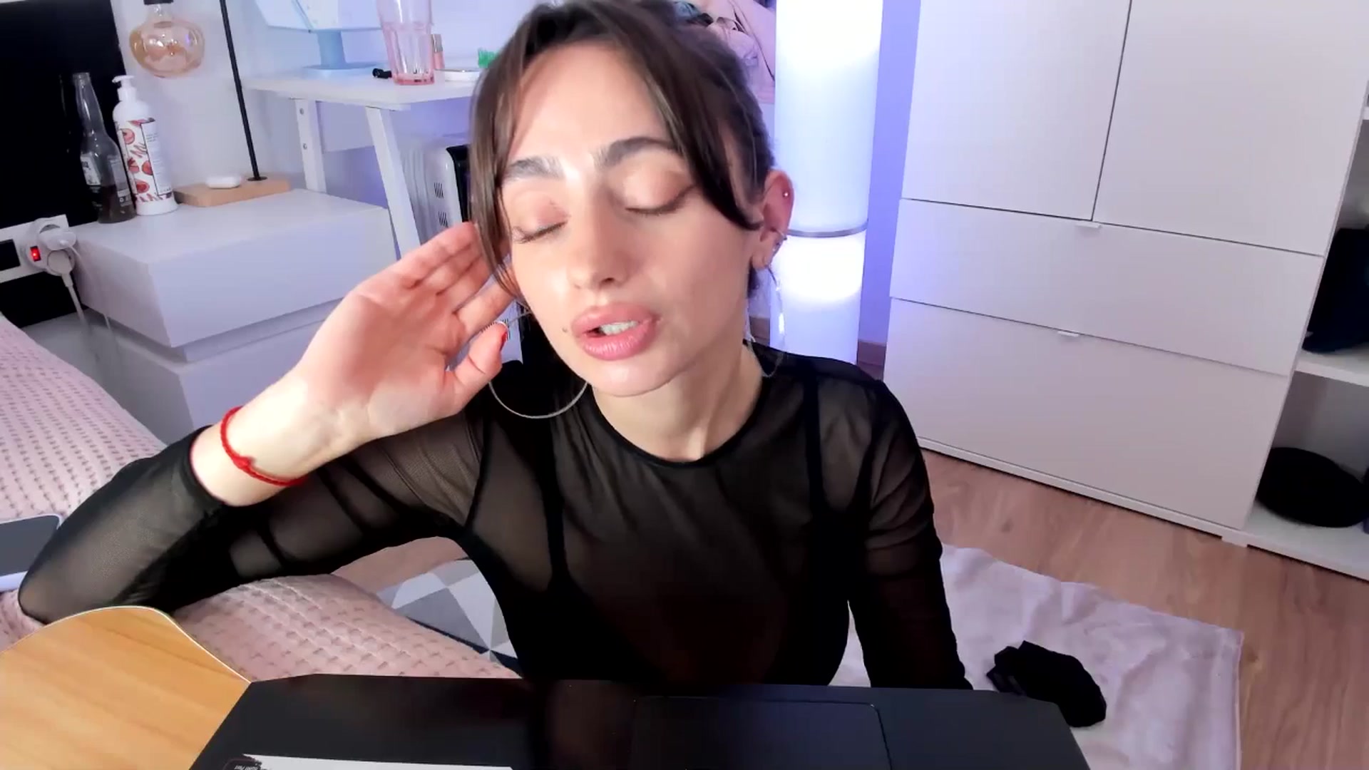 Gallery image thumbnail from WoWImmA's myfreecams stream on, 04/12/2025, 15:37 image 20 of 20