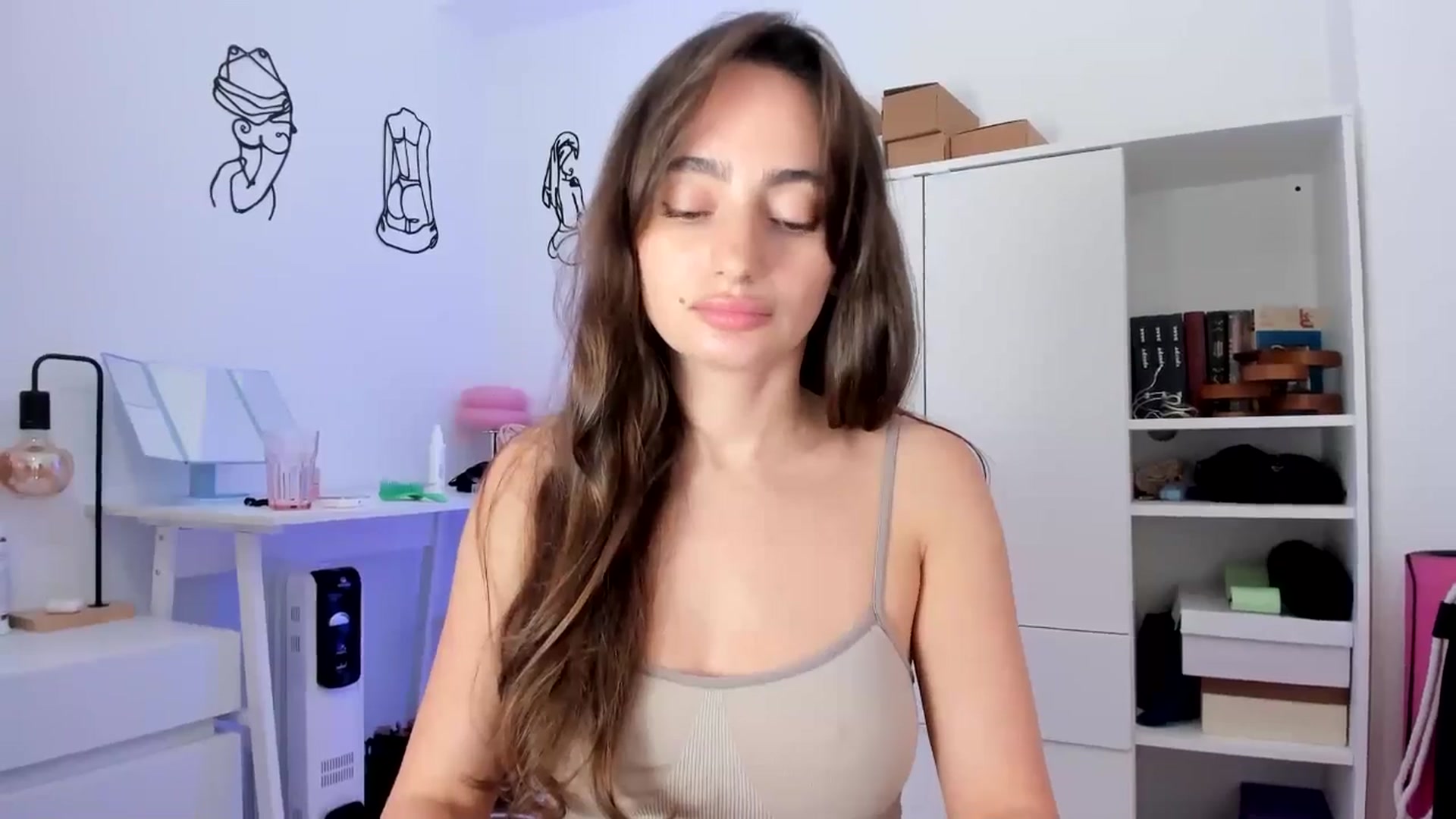 Gallery image thumbnail from WoWImmA's myfreecams stream on, 04/12/2025, 16:24 image 13 of 20