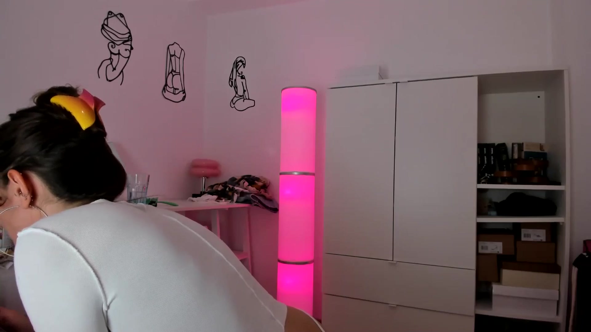 Gallery image thumbnail from WoWImmA's myfreecams stream on, 05/04/2025, 18:10 image 14 of 20