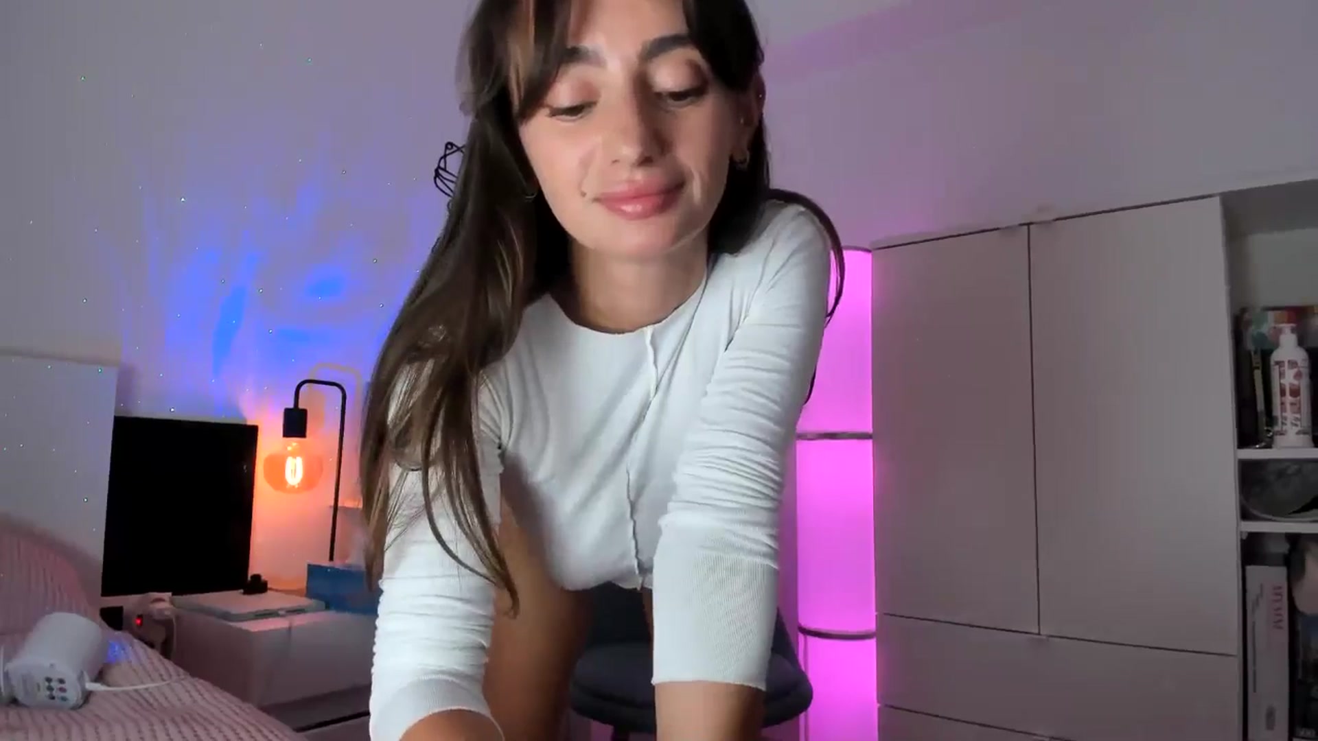 Gallery image thumbnail from WoWImmA's myfreecams stream on, 10/11/2025, 18:40 image 10 of 20