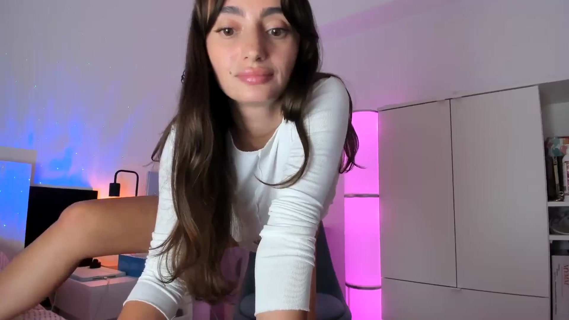 Gallery image thumbnail from WoWImmA's myfreecams stream on, 10/11/2025, 18:40 image 4 of 20