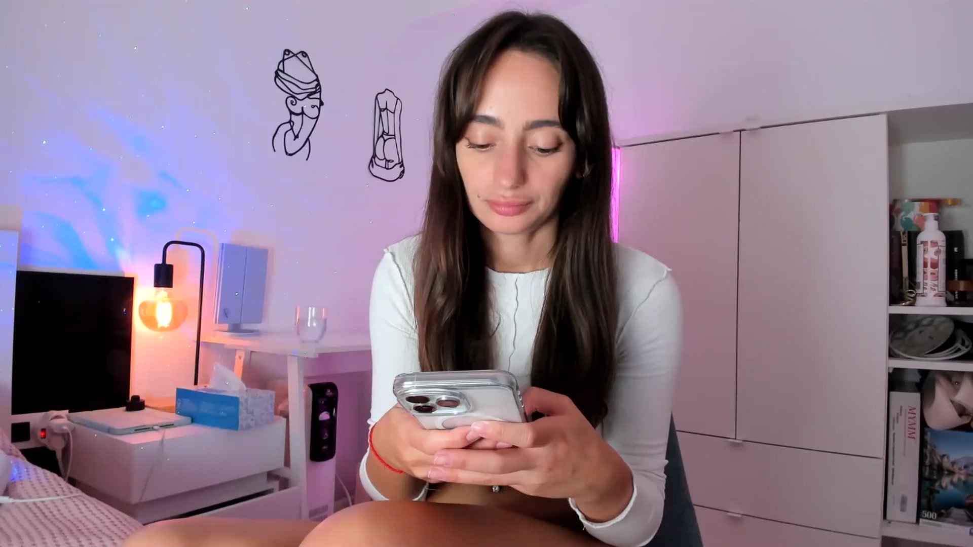 Gallery image thumbnail from WoWImmA's myfreecams stream on, 10/11/2025, 20:00 image 12 of 20
