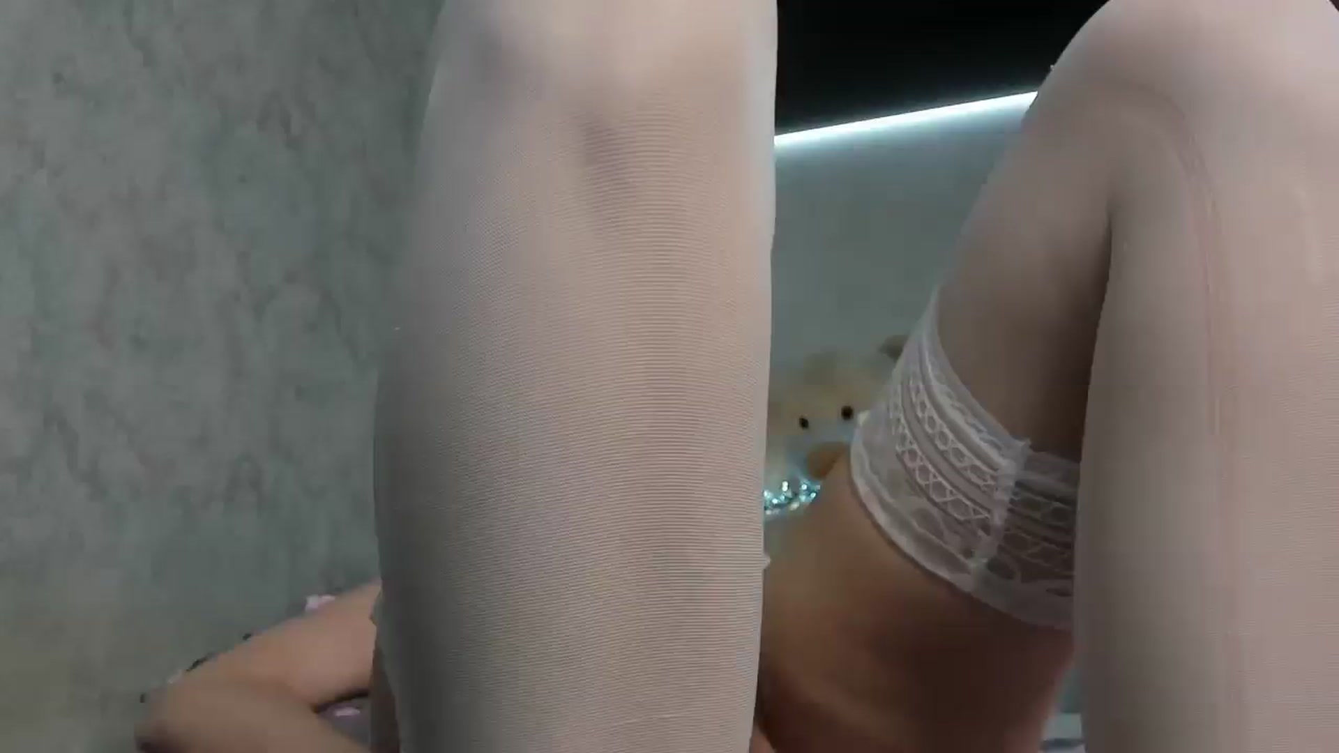 Gallery image thumbnail from WoW_Blonde_'s myfreecams stream on, 10/12/2025, 12:16 image 17 of 20