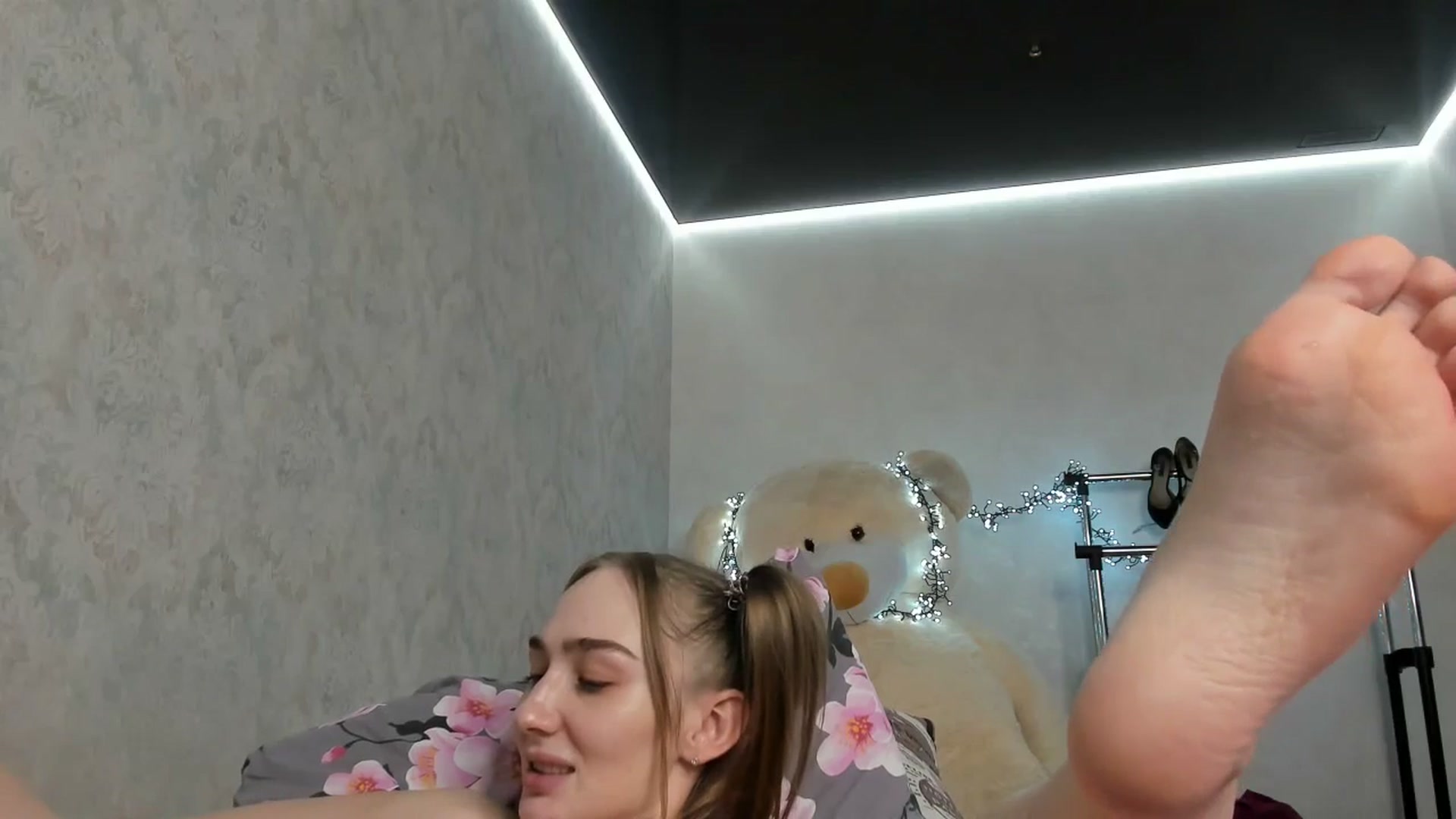 Gallery image thumbnail from WoW_Blonde_'s myfreecams stream on, 11/24/2025, 12:45 image 17 of 20