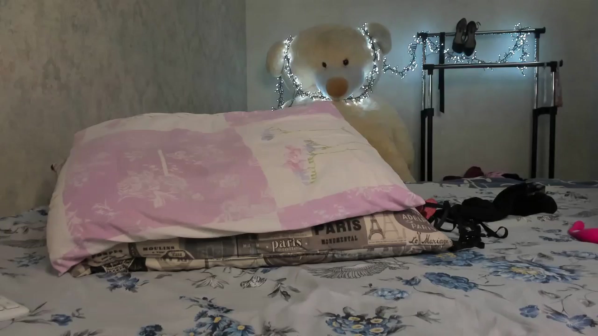 Gallery image thumbnail from WoW_Blonde_'s myfreecams stream on, 12/29/2025, 13:23 image 19 of 20