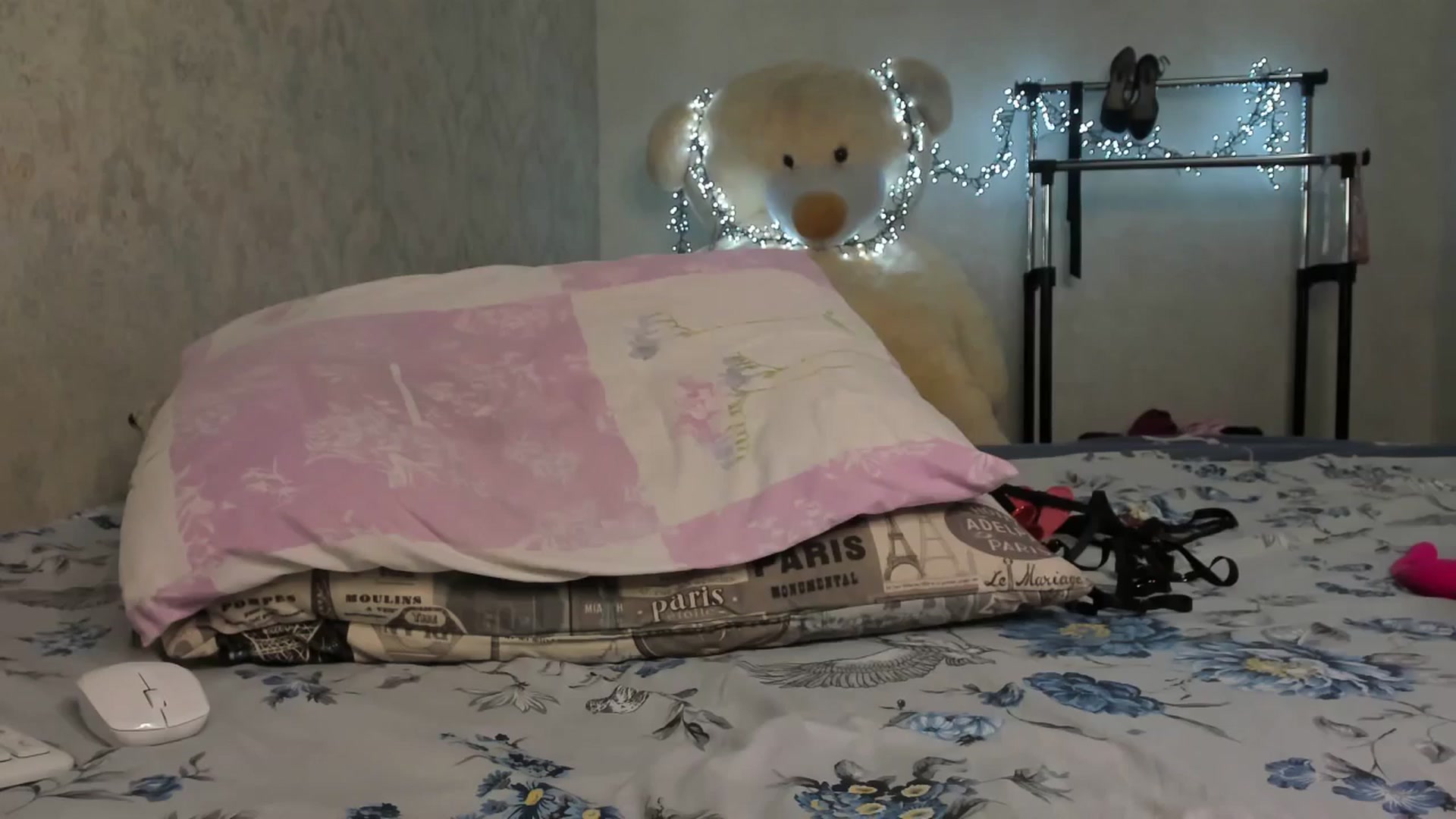 Gallery image thumbnail from WoW_Blonde_'s myfreecams stream on, 12/29/2025, 13:23 image 16 of 20