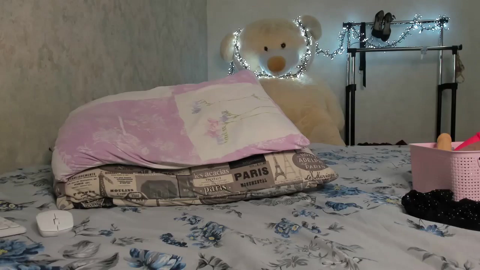 Gallery image thumbnail from WoW_Blonde_'s myfreecams stream on, 12/31/2025, 10:41 image 12 of 20