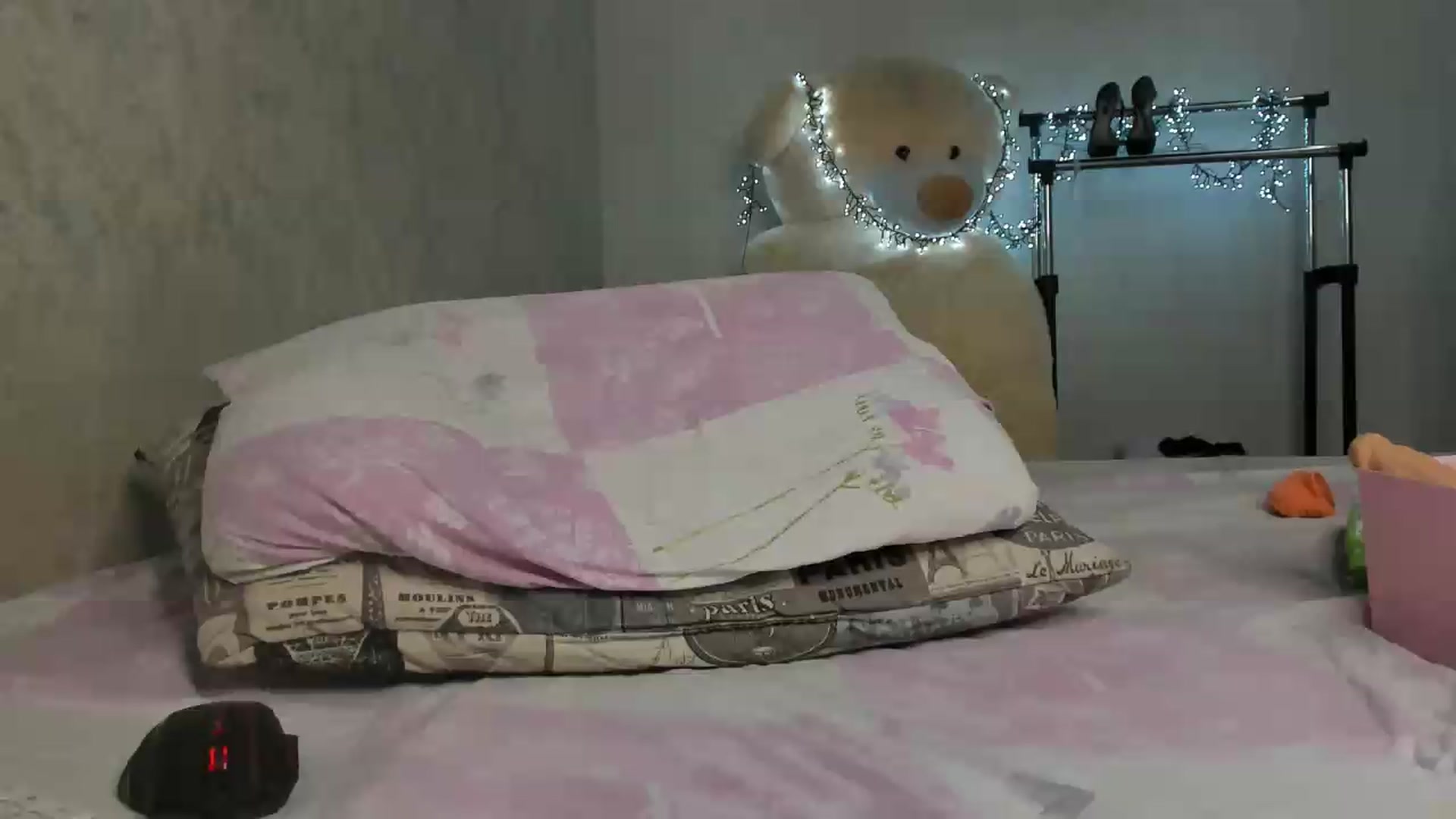 Gallery image thumbnail from WoW_Blonde_'s myfreecams stream on, 05/22/2026, 13:04 image 13 of 20