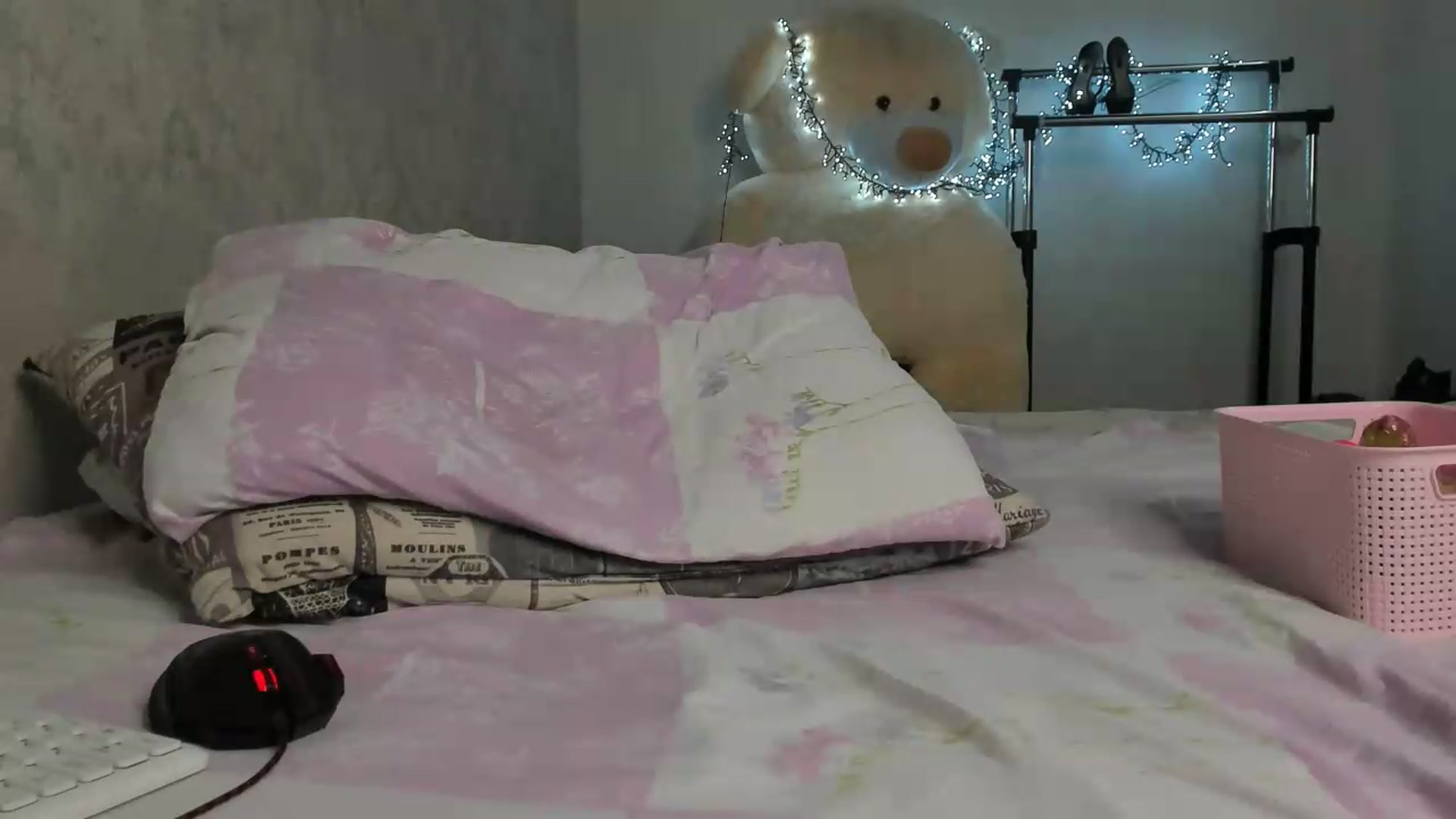 Gallery image thumbnail from WoW_Blonde_'s myfreecams stream on, 06/10/2026, 20:18 image 17 of 20