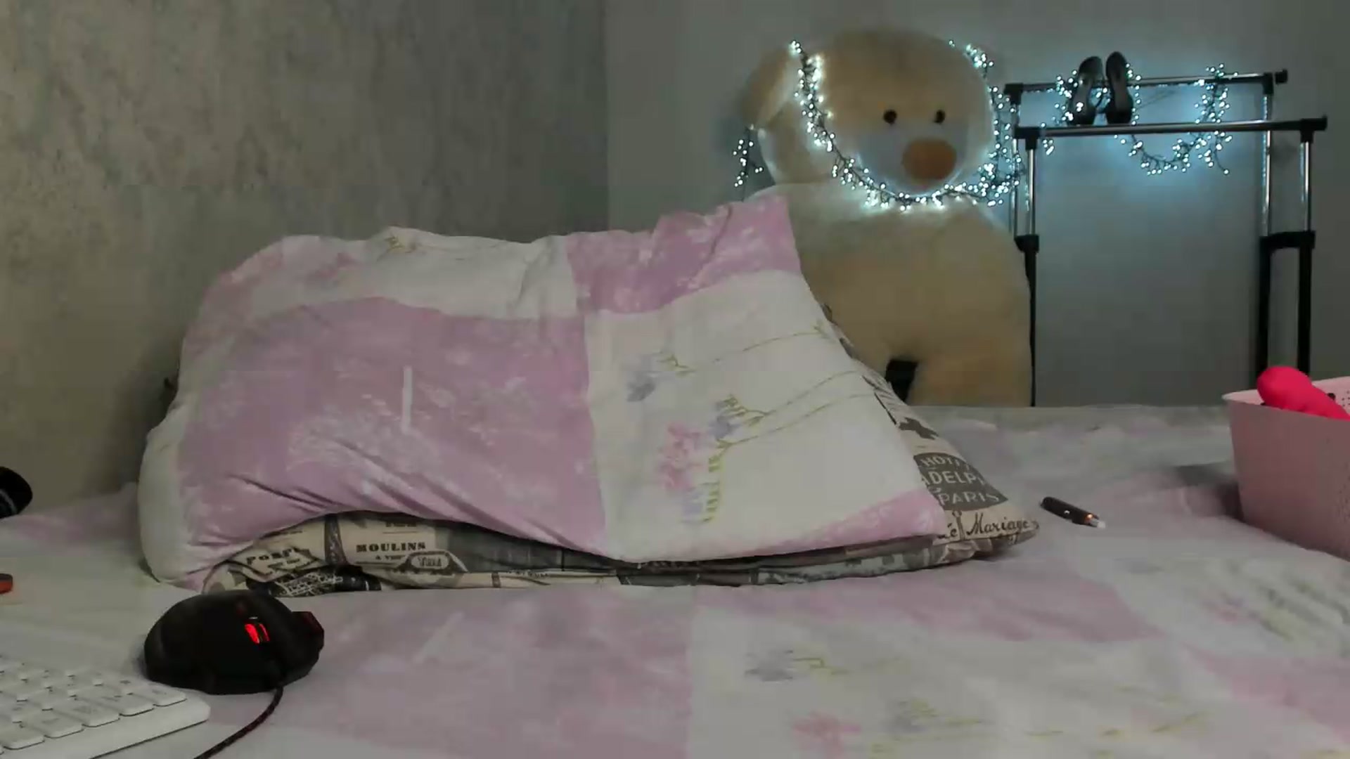 Gallery image thumbnail from WoW_Blonde_'s myfreecams stream on, 06/10/2026, 22:11 image 17 of 20