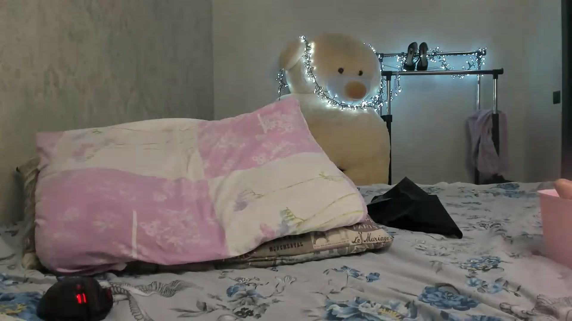 Gallery image thumbnail from WoW_Blonde_'s myfreecams stream on, 07/26/2026, 14:02 image 14 of 20