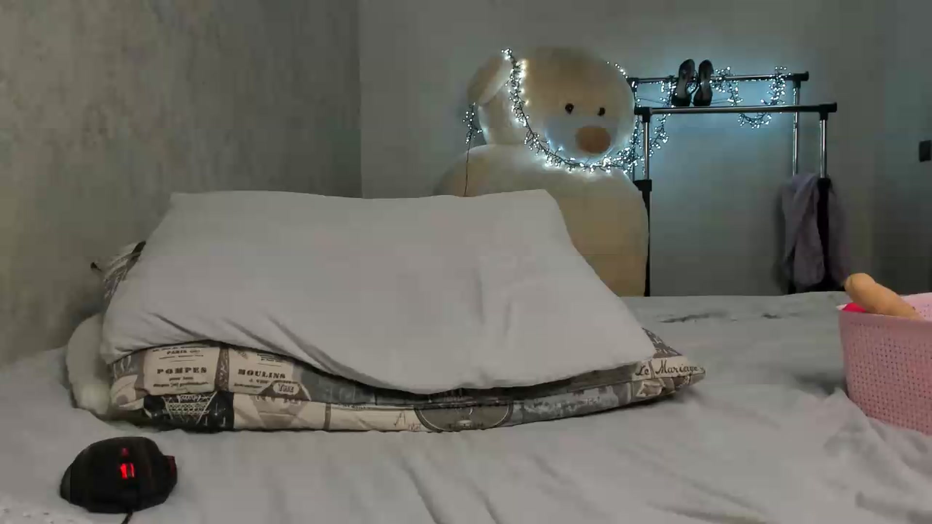 Gallery image thumbnail from WoW_Blonde_'s myfreecams stream on, 07/28/2026, 11:53 image 16 of 20