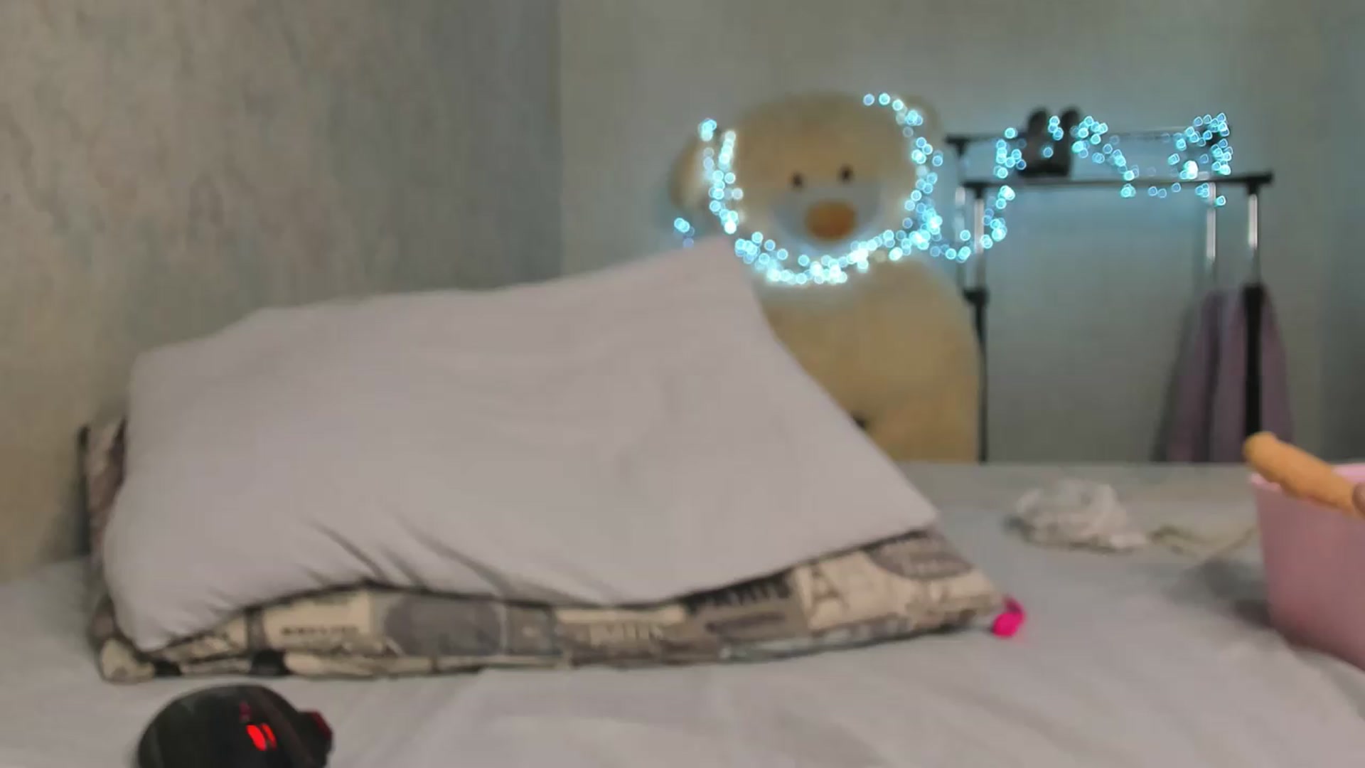 Gallery image thumbnail from WoW_Blonde_'s myfreecams stream on, 08/15/2026, 12:10 image 19 of 20