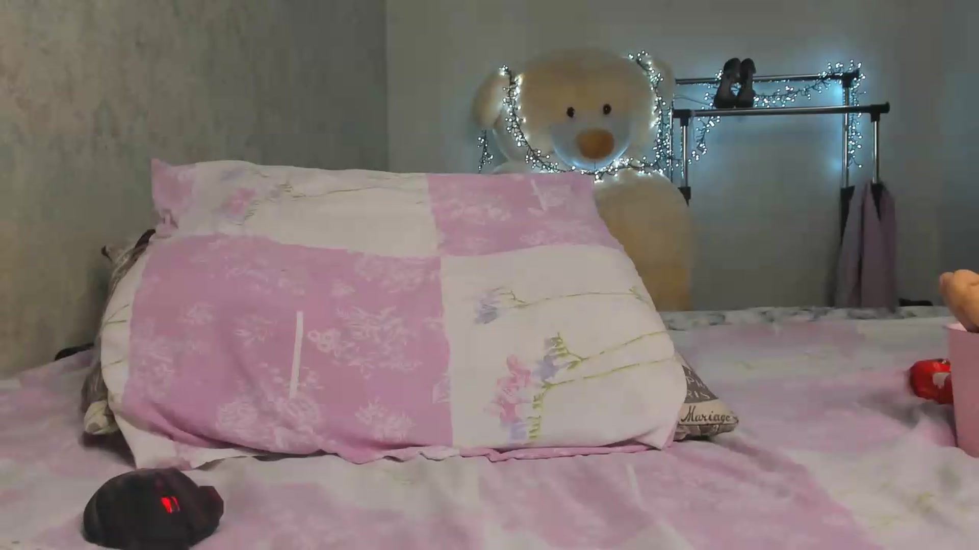 Gallery image thumbnail from WoW_Blonde_'s myfreecams stream on, 09/25/2026, 11:14 image 2 of 20