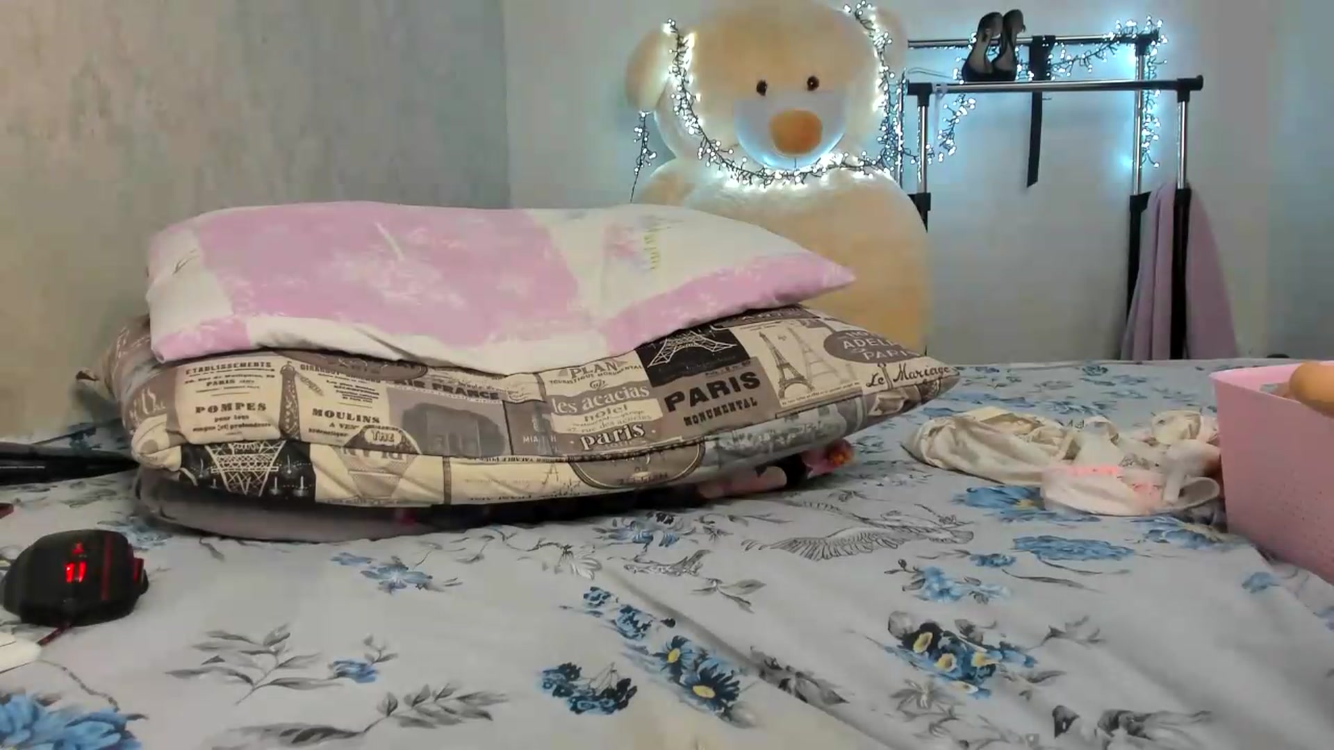 Gallery image thumbnail from WoW_Blonde_'s myfreecams stream on, 09/30/2026, 09:59 image 14 of 20