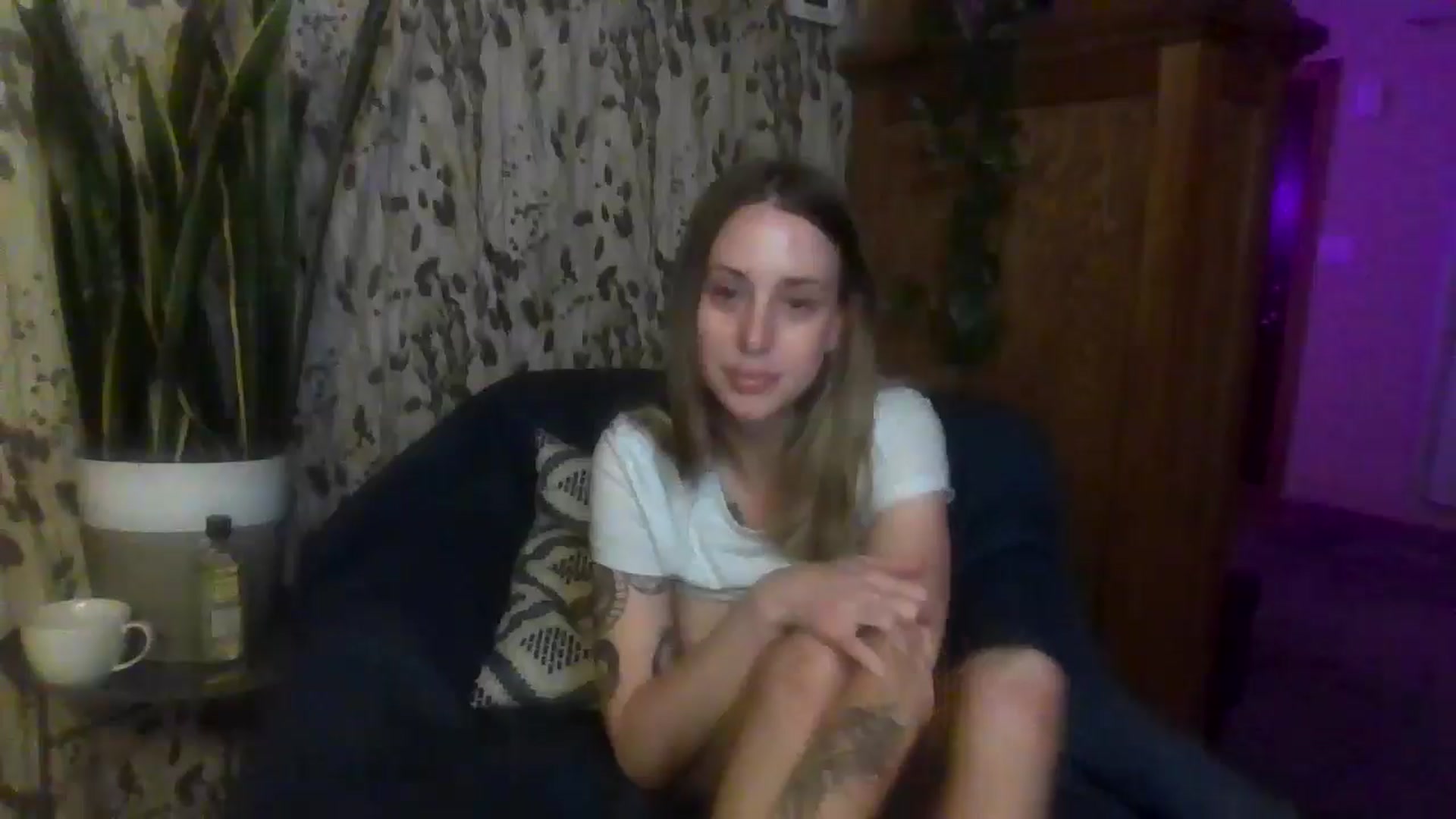 Gallery image thumbnail from WolfYoga's myfreecams stream on, 06/30/2024, 10:54 image 8 of 20
