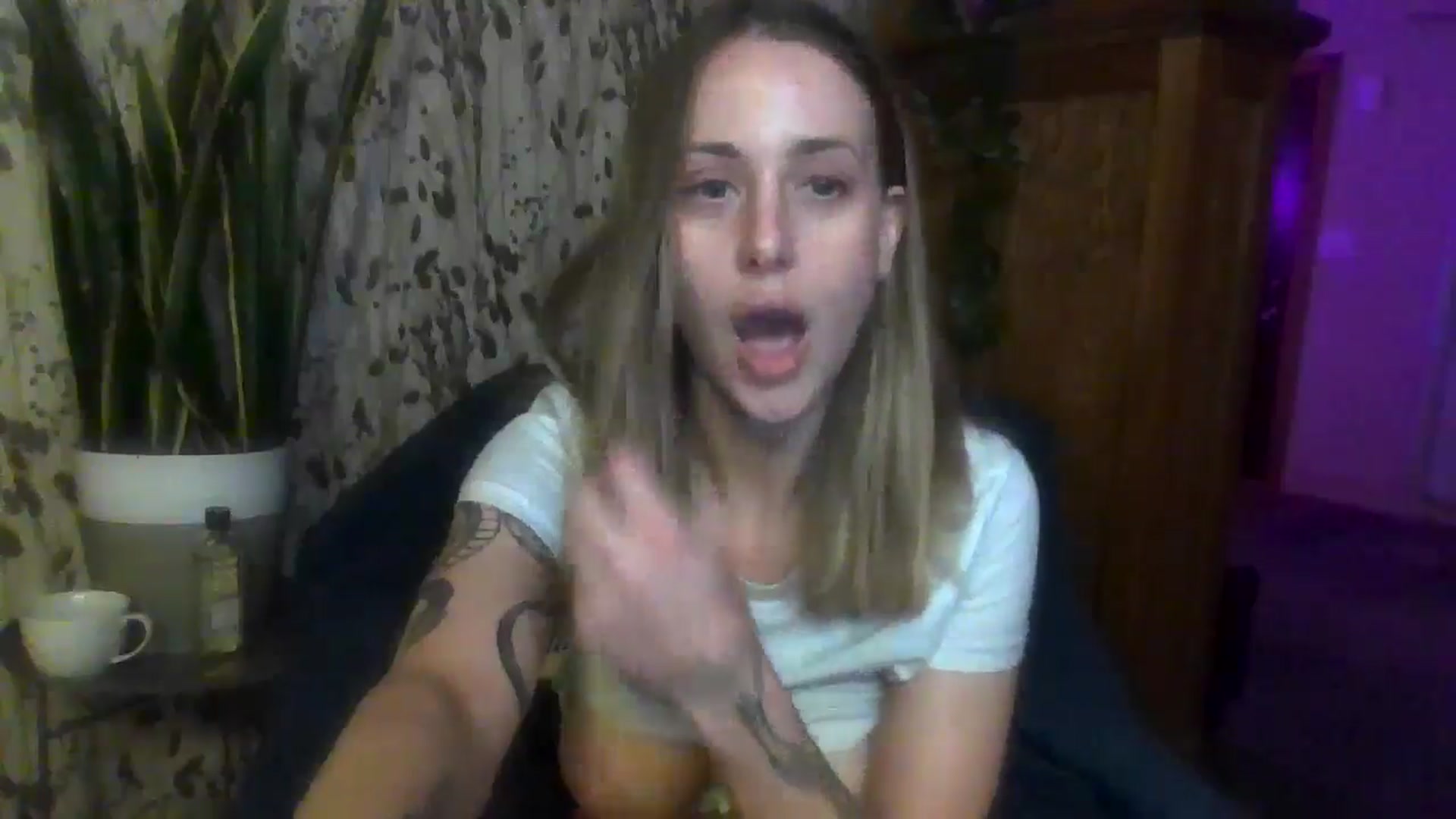 Gallery image thumbnail from WolfYoga's myfreecams stream on, 06/30/2024, 10:54 image 14 of 20