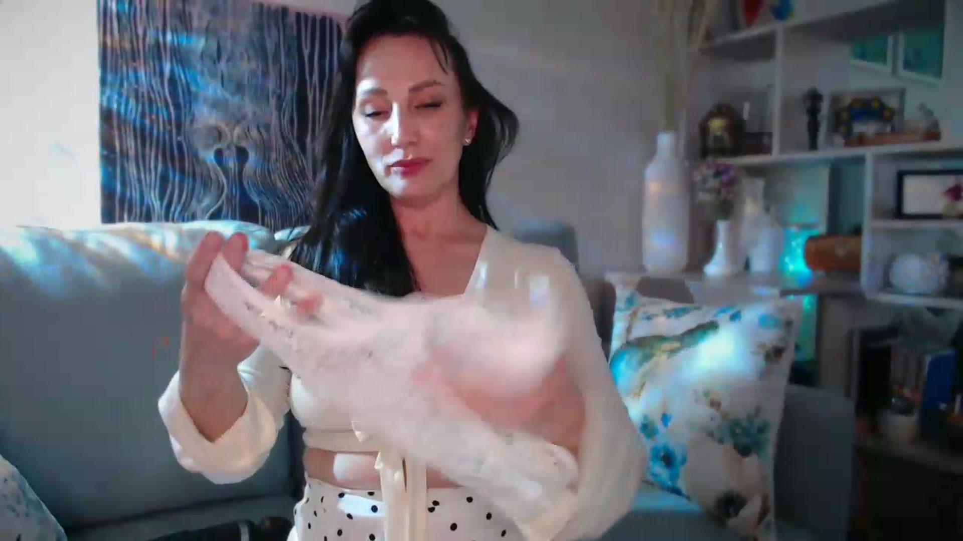 Gallery image thumbnail from Woman_Insight's myfreecams stream on, 06/13/2026, 13:03 image 14 of 20