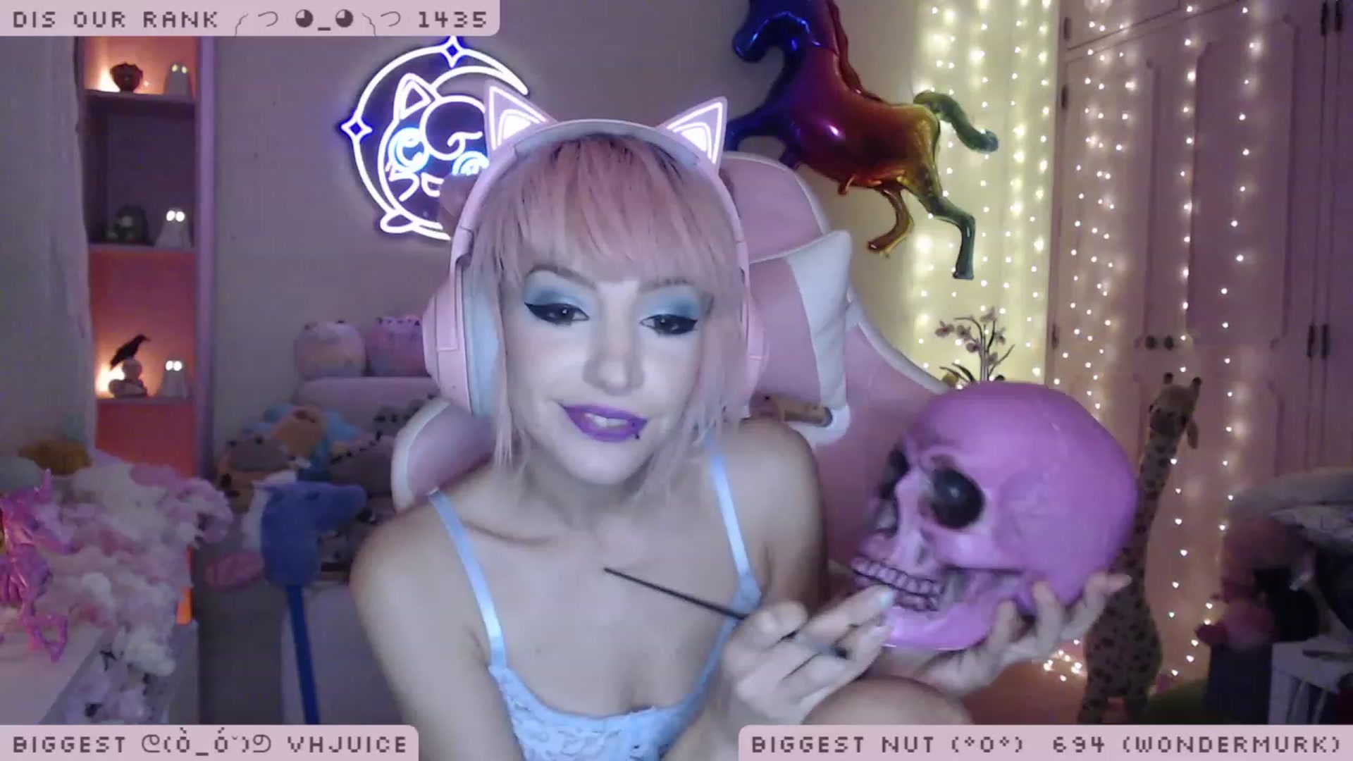Gallery image thumbnail from WonderAna's myfreecams stream on, 11/17/2022, 02:40 image 3 of 20