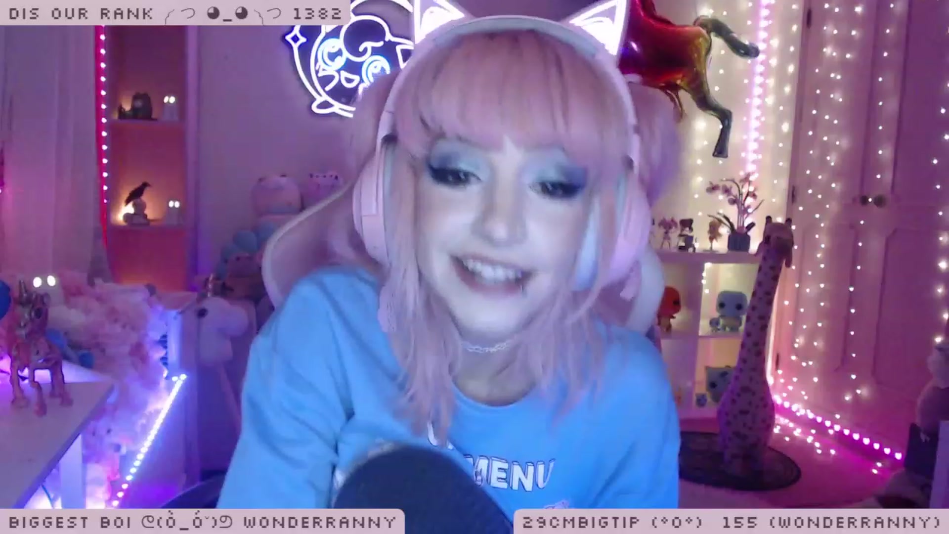 Gallery image thumbnail from WonderAna's myfreecams stream on, 11/23/2022, 24:06 image 13 of 20