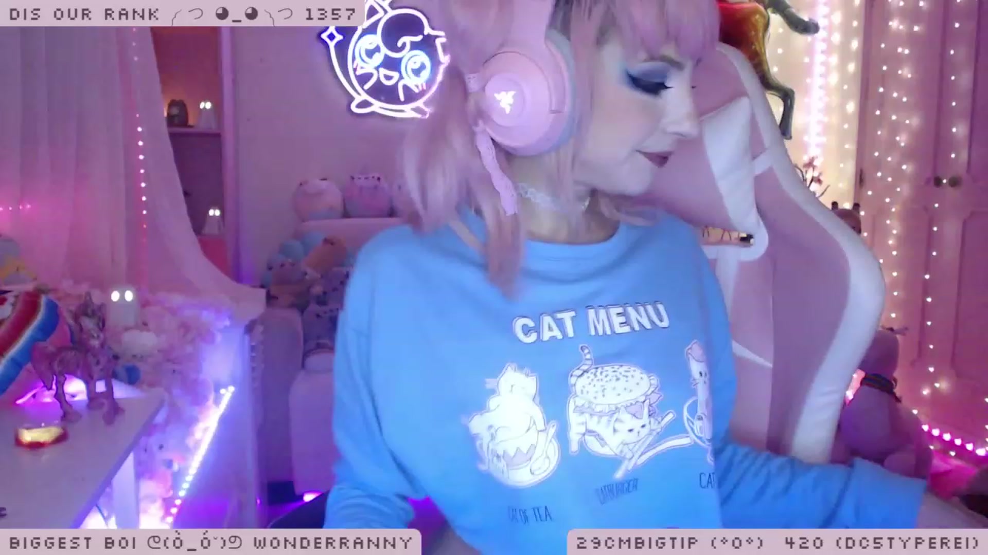 Gallery image thumbnail from WonderAna's myfreecams stream on, 11/23/2022, 24:06 image 19 of 20