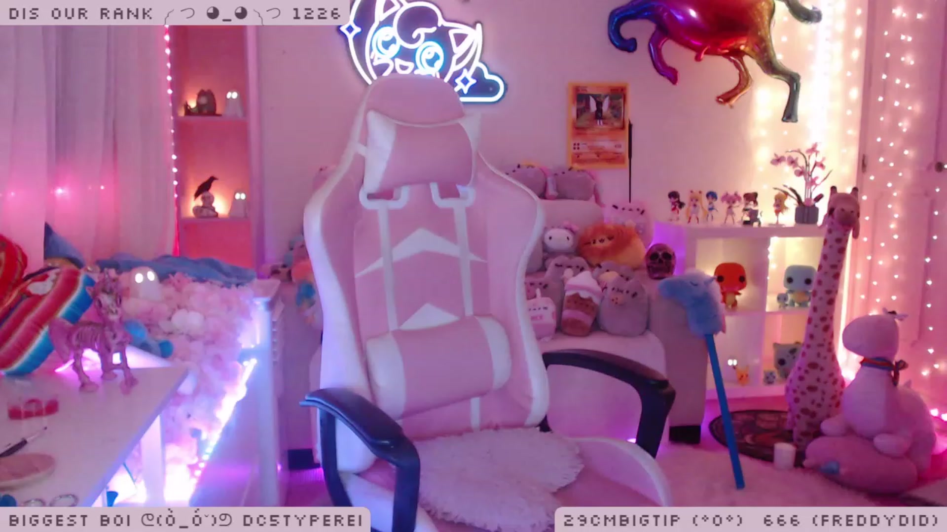 Gallery image thumbnail from WonderAna's myfreecams stream on, 11/23/2022, 02:11 image 6 of 20