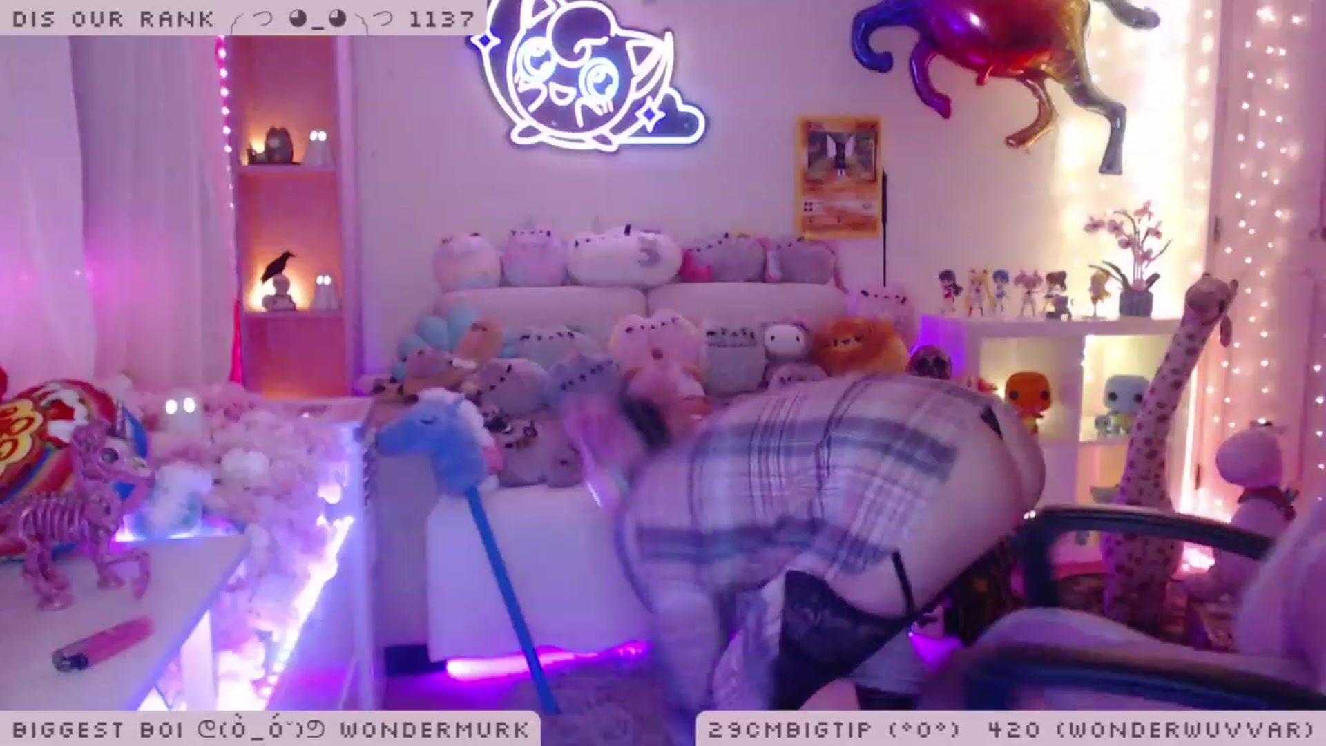 Gallery image thumbnail from WonderAna's myfreecams stream on, 11/25/2022, 24:43 image 3 of 20