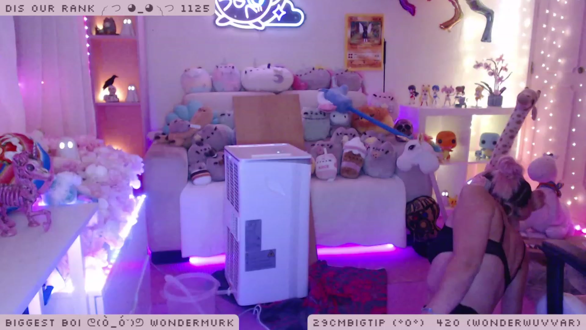 Gallery image thumbnail from WonderAna's myfreecams stream on, 11/25/2022, 02:19 image 7 of 20